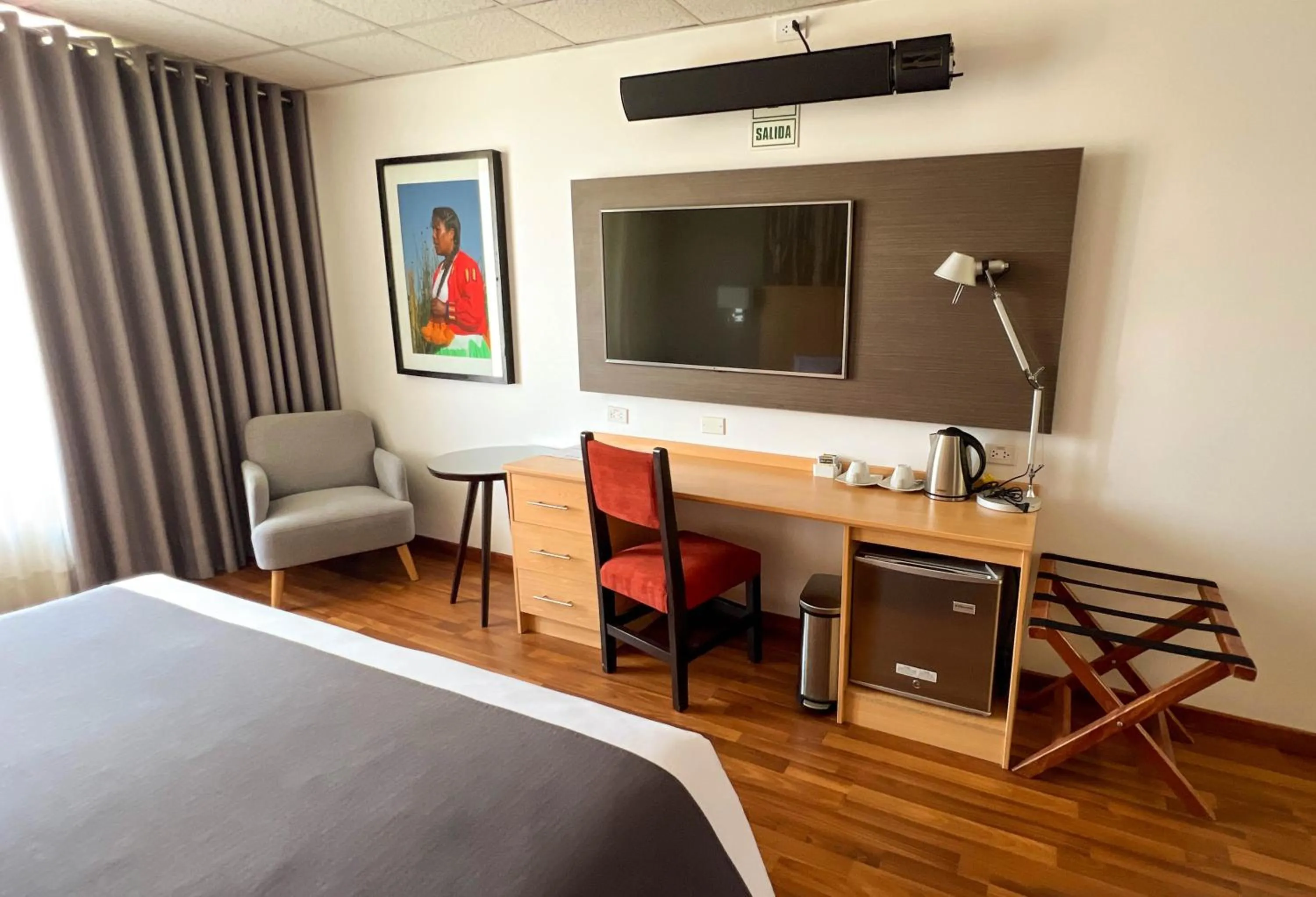 TV and multimedia, Bed in Lake Titicaca Hotel