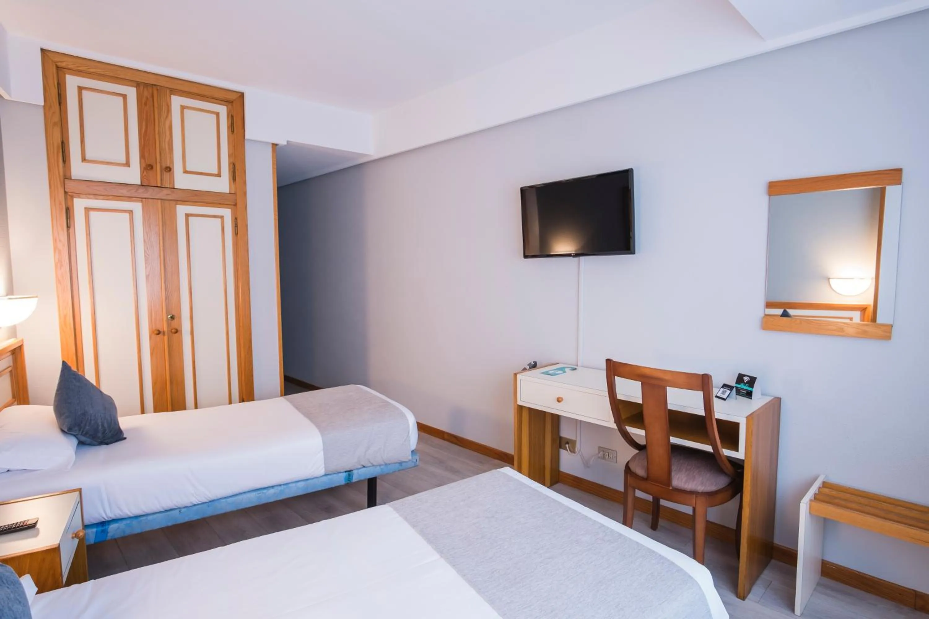 Bedroom, Bed in Hotel Alda Boiro