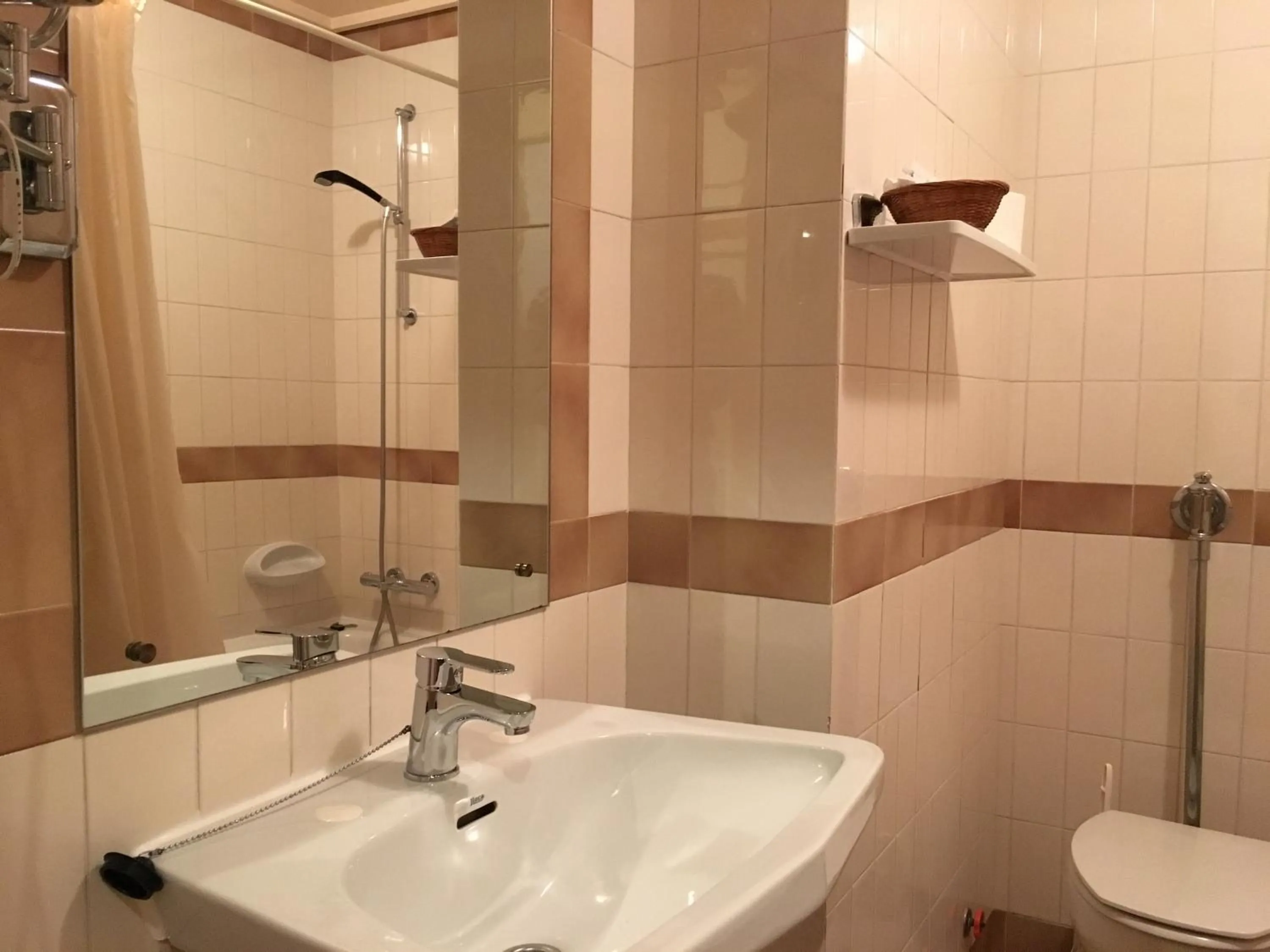 Toilet, Bathroom in Hotel Jopi