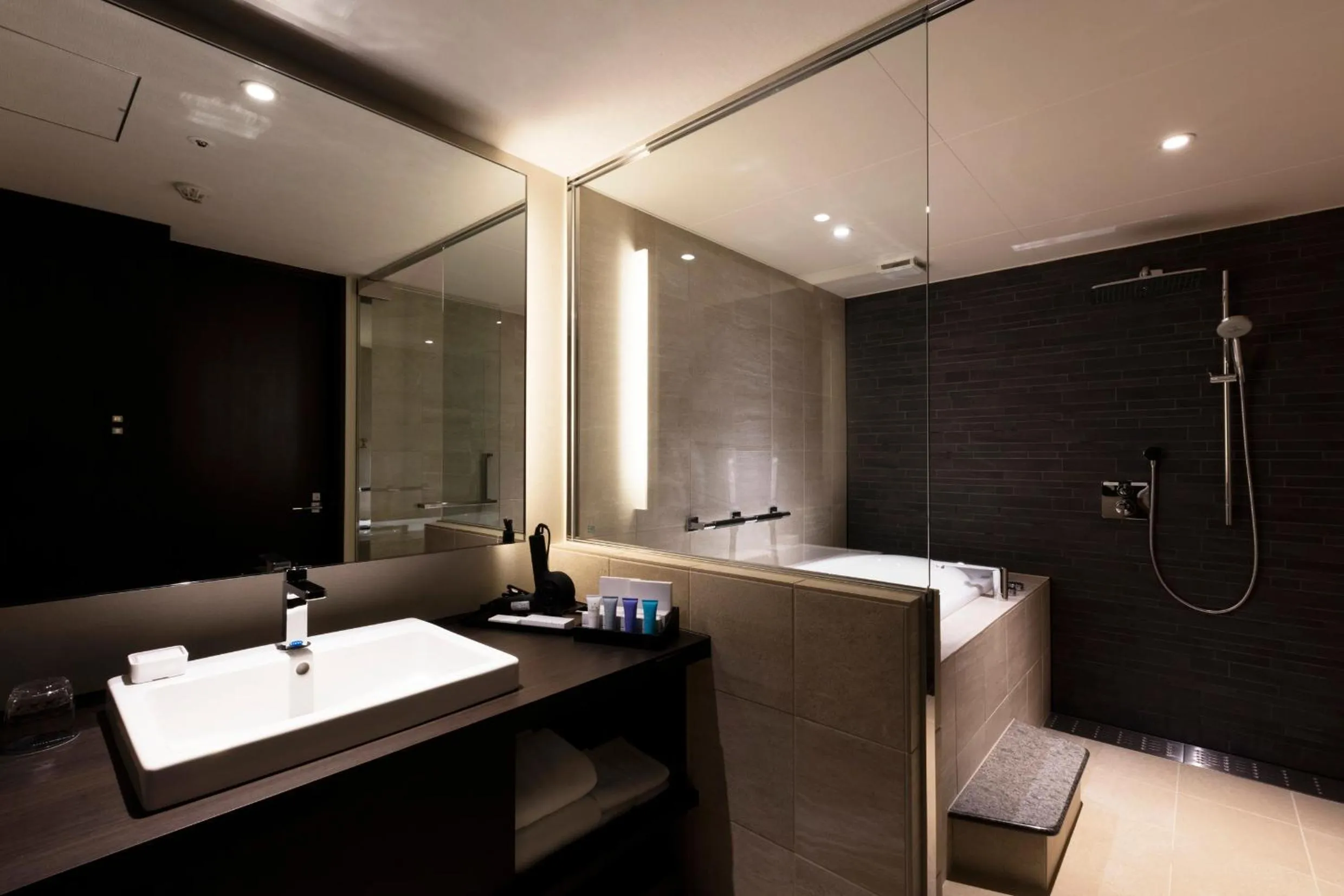 Bathroom in Hofu Grand Hotel