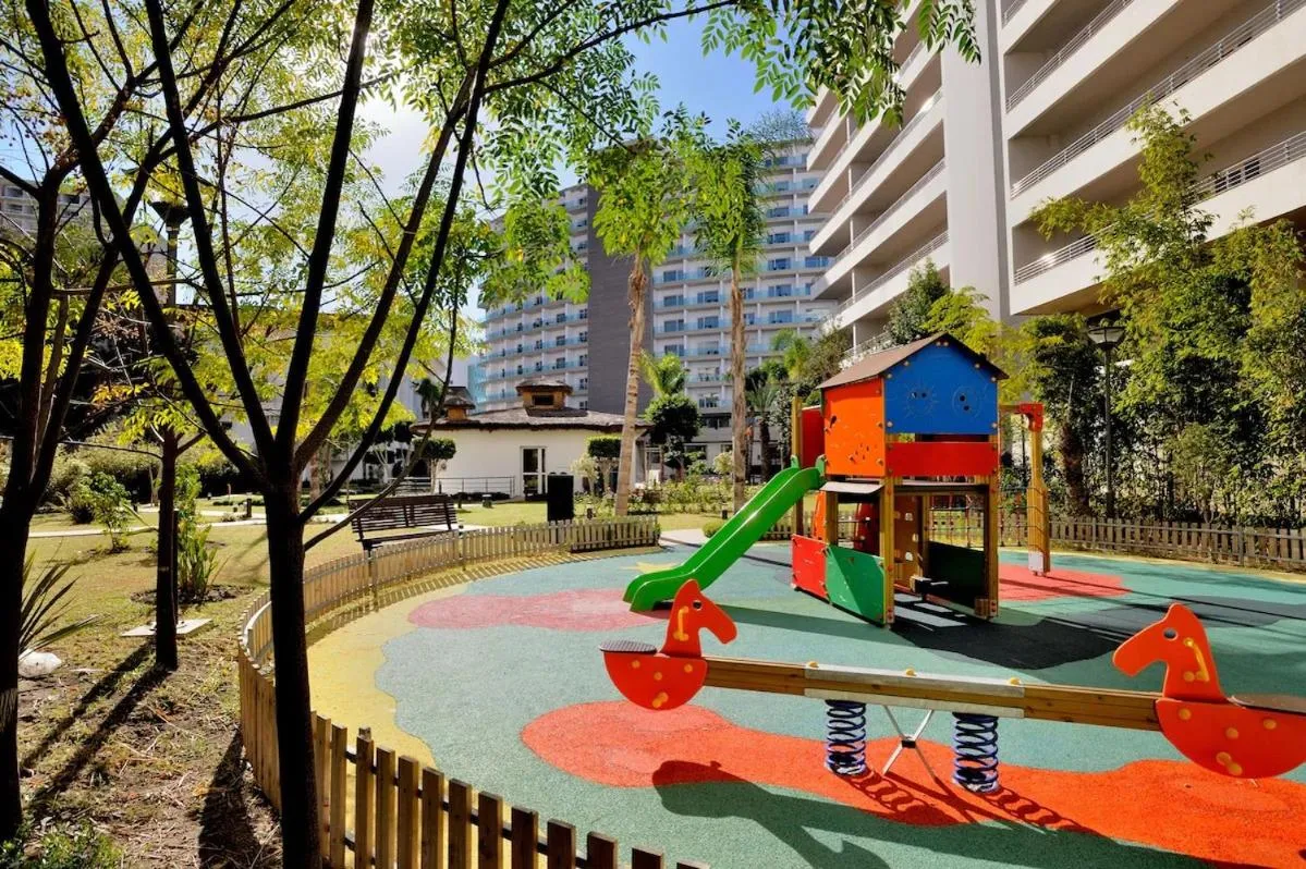 Royal Tulip City Center