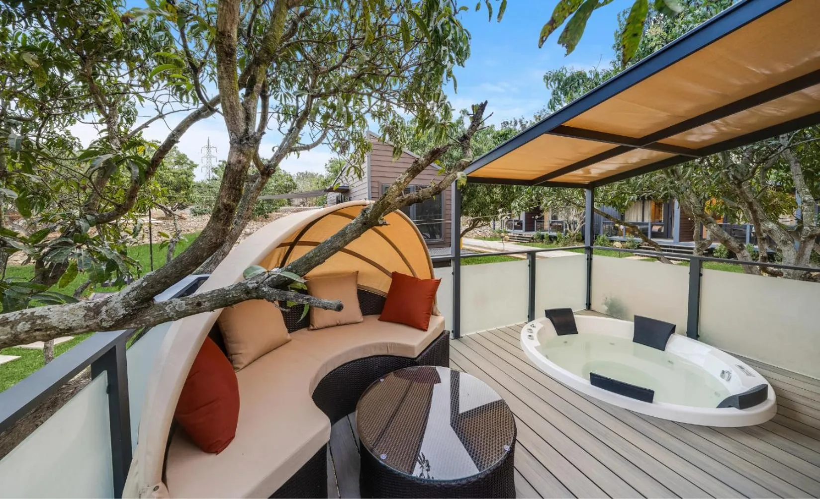 Hot Tub in Glamp Wilderness