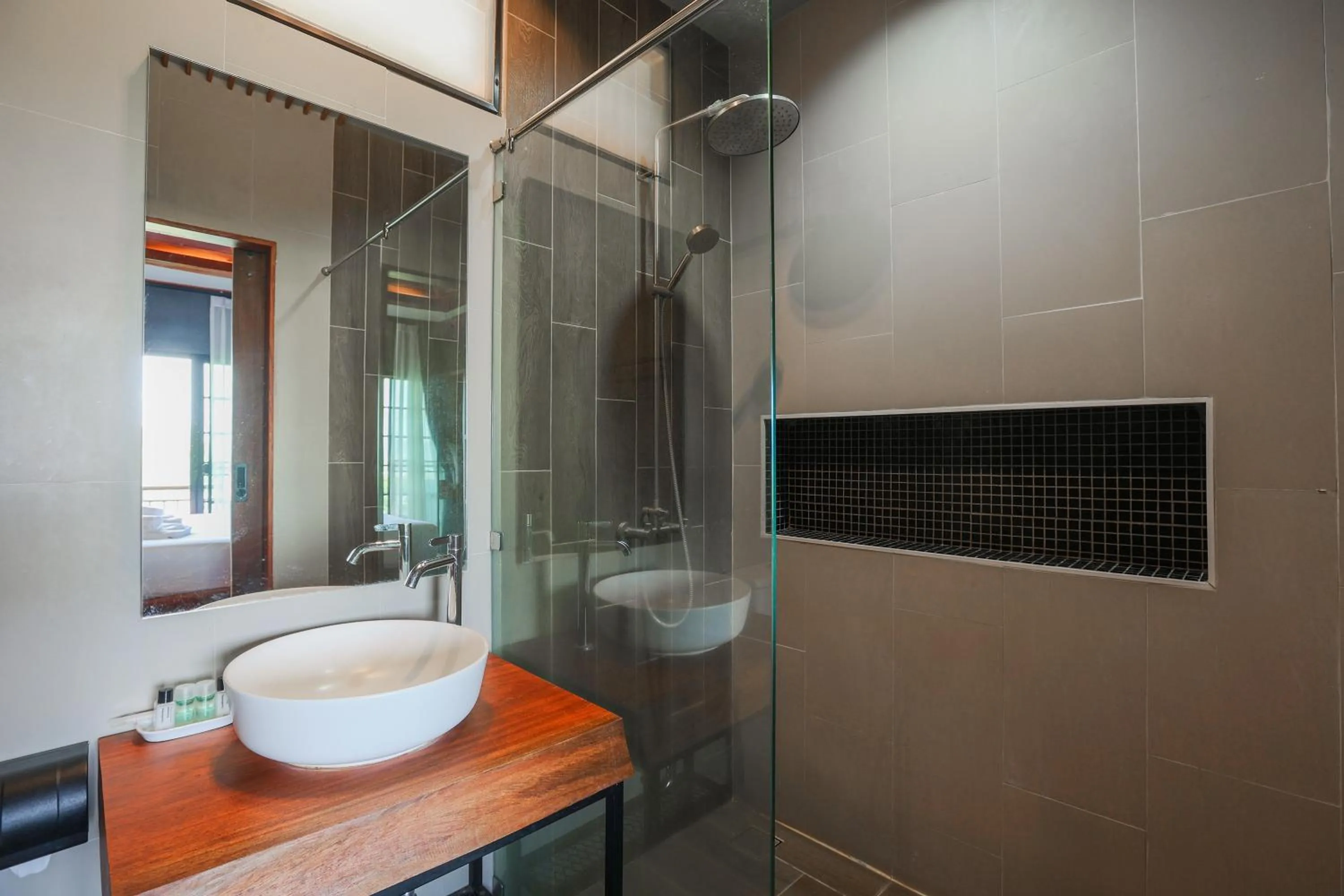 Bathroom in Pha Lae Tawan@Siray