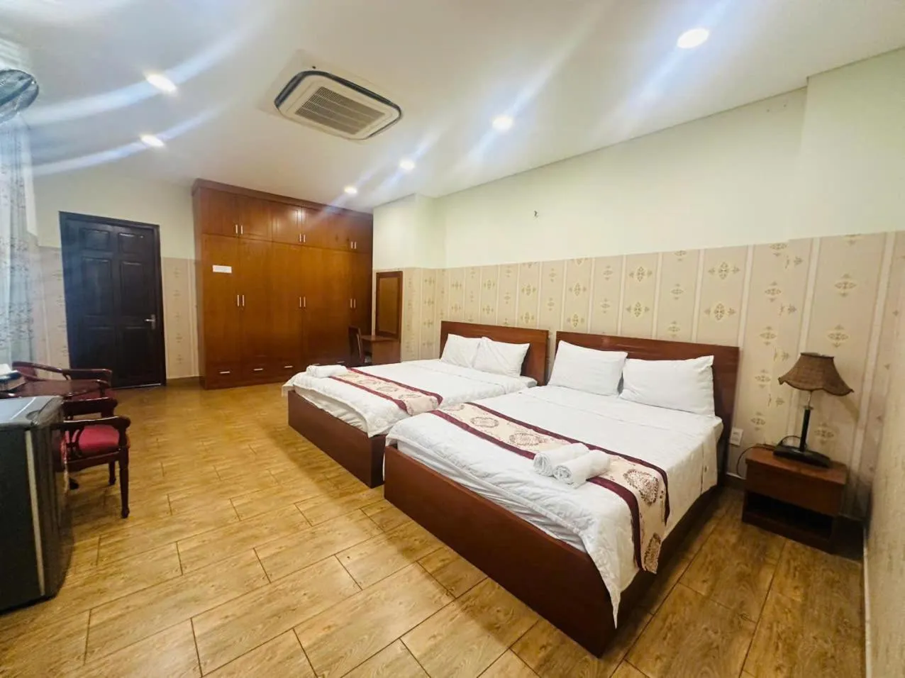 Bedroom in Dũng India Hotel