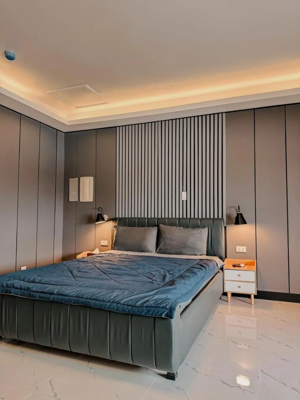 Bed in Clark CU Hotel