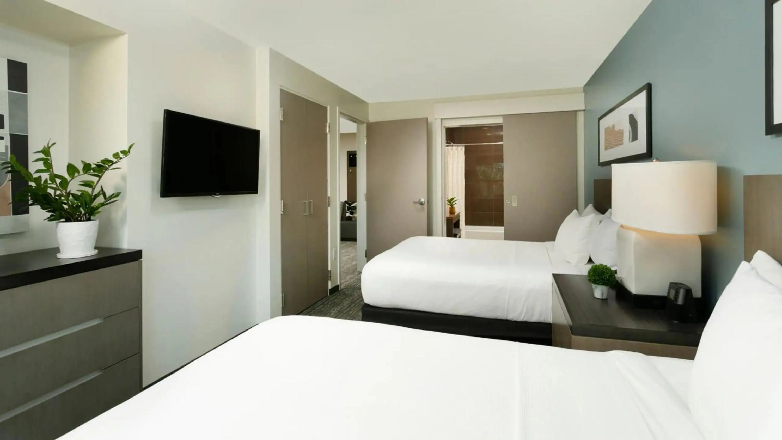 Bedroom, Bed in Hyatt House San Juan