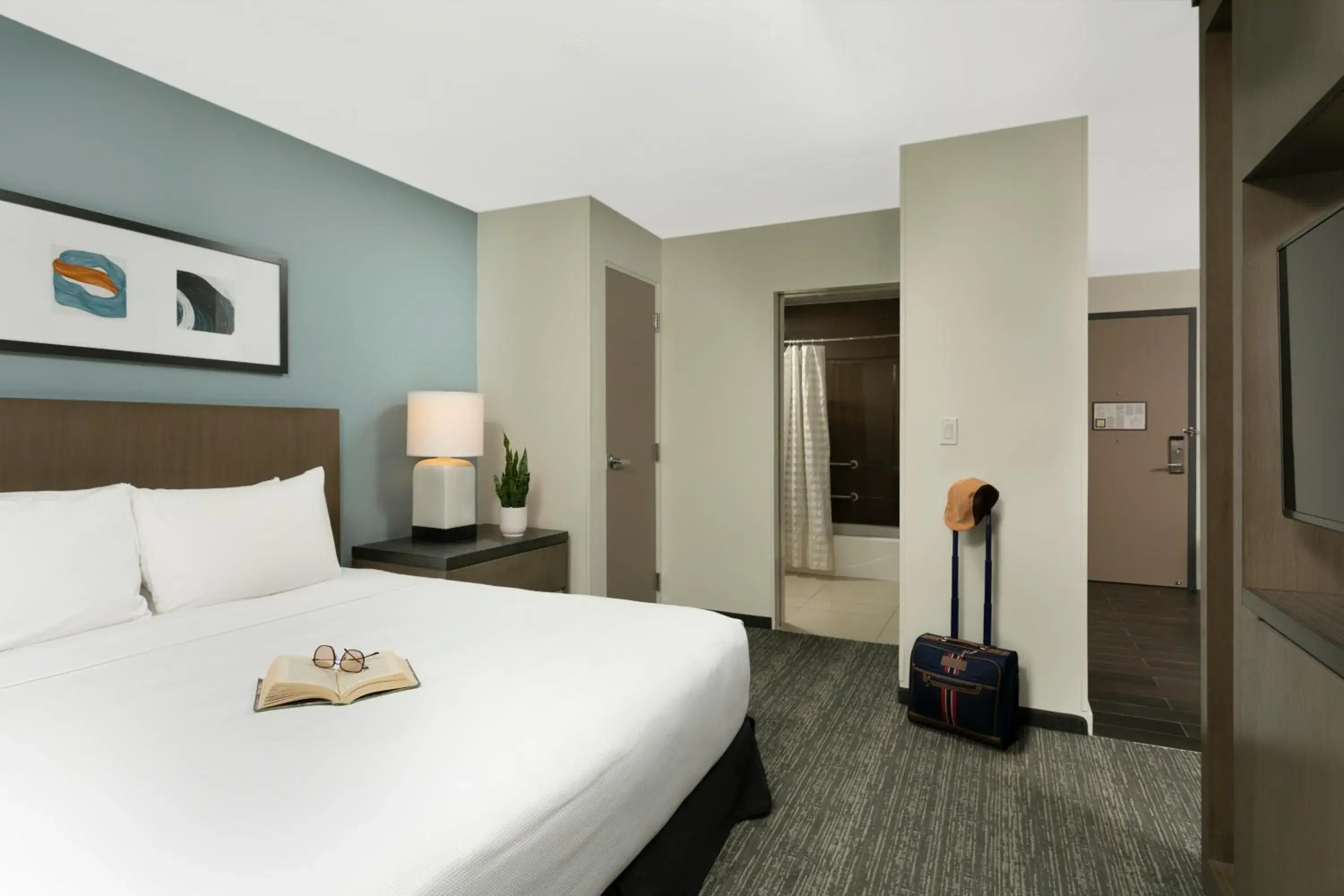 King Studio Suite With Kitchen - Disability Access in Hyatt House San Juan King Studio Suite With Kitchen - Disability Access in Hyatt House San Juan