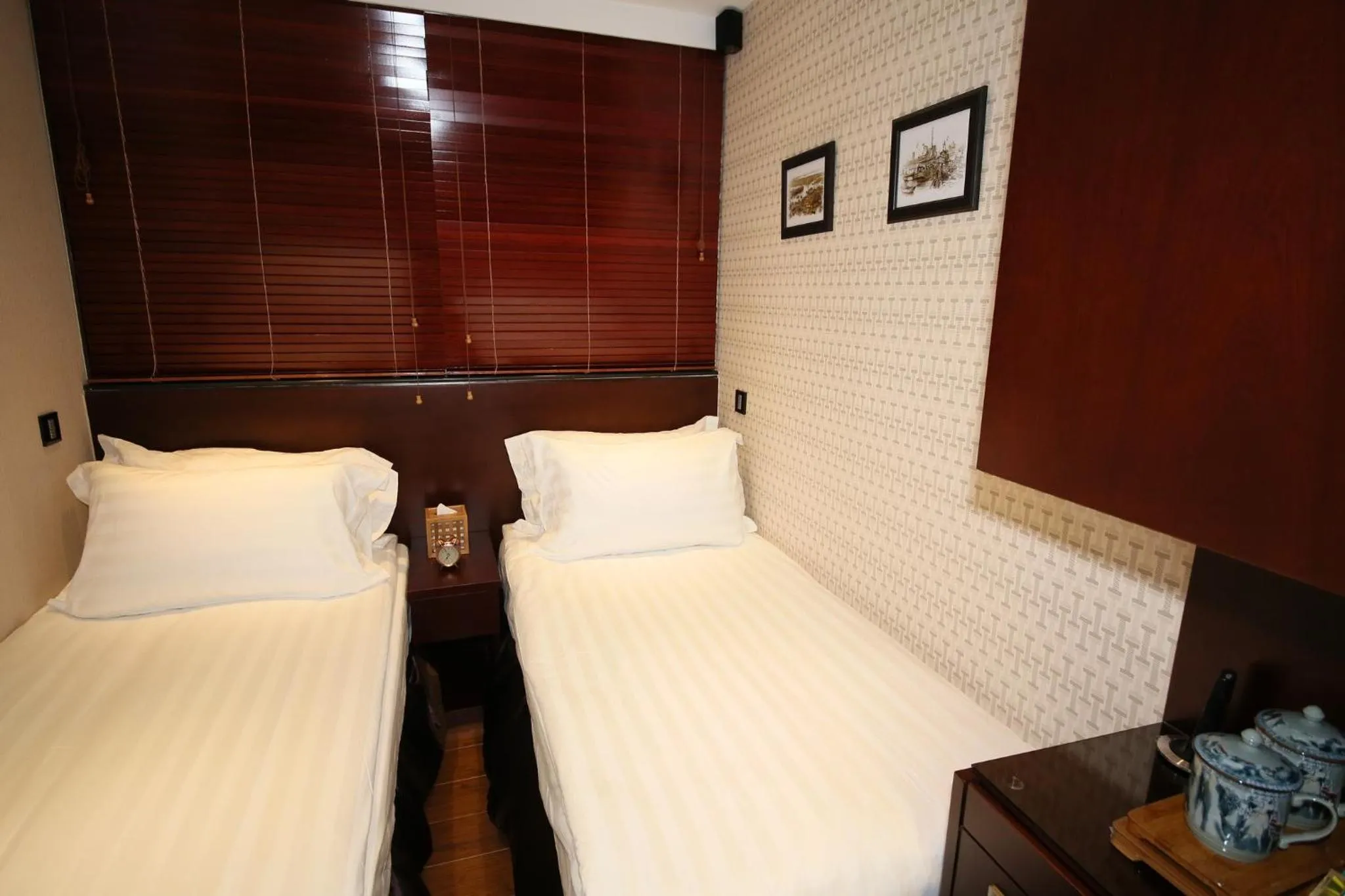 The Shai Red - formerly Mingle in The Shai