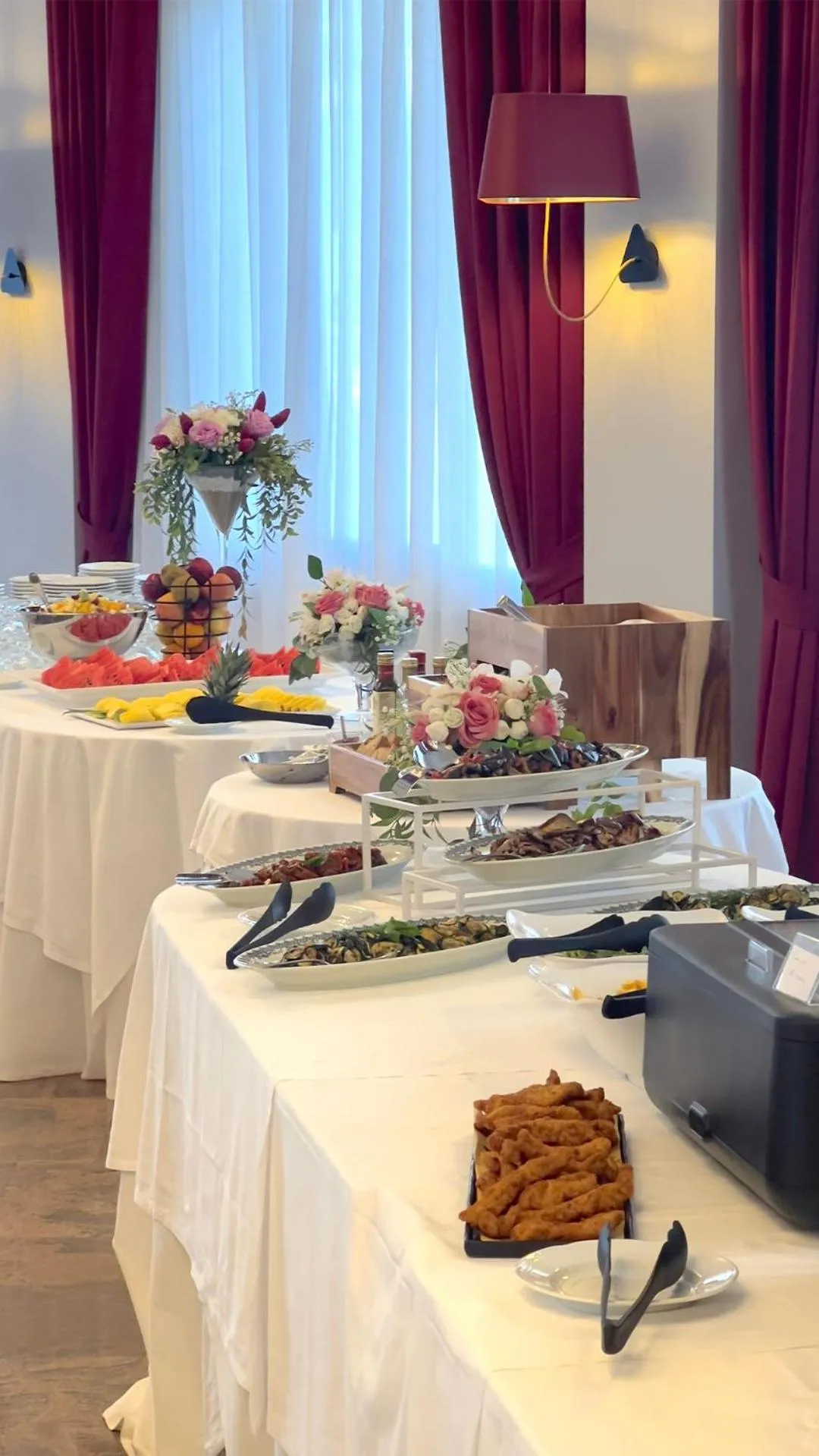 Food and drinks in BAJAMAR BEACH HOTEL