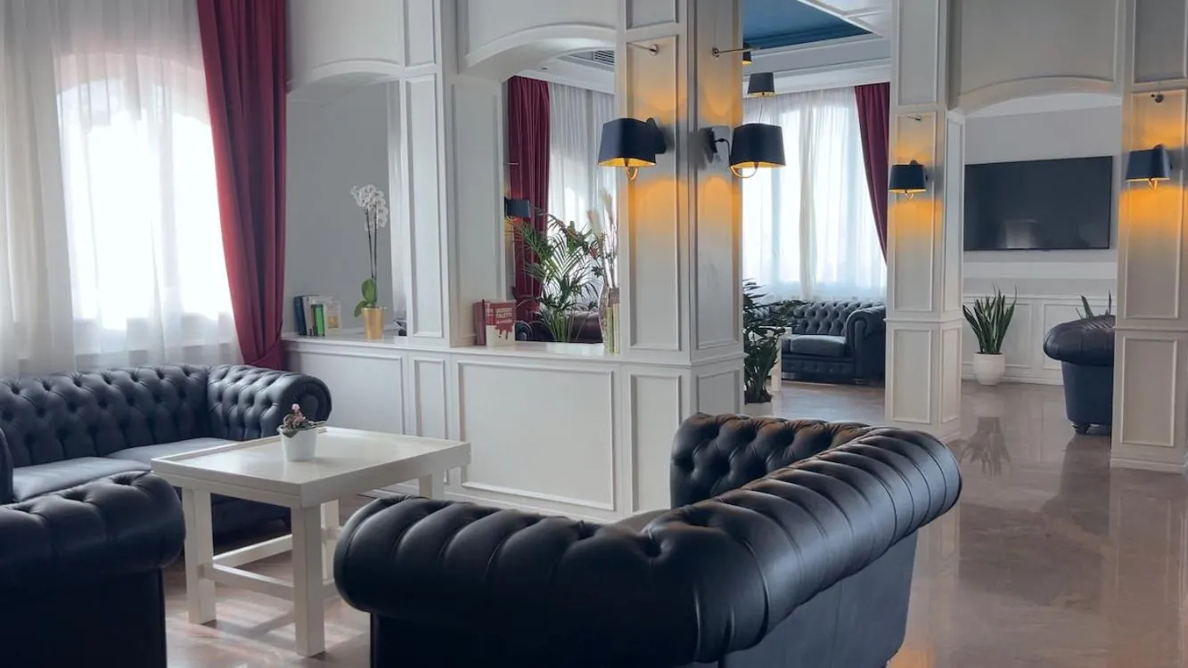 Living room in BAJAMAR BEACH HOTEL