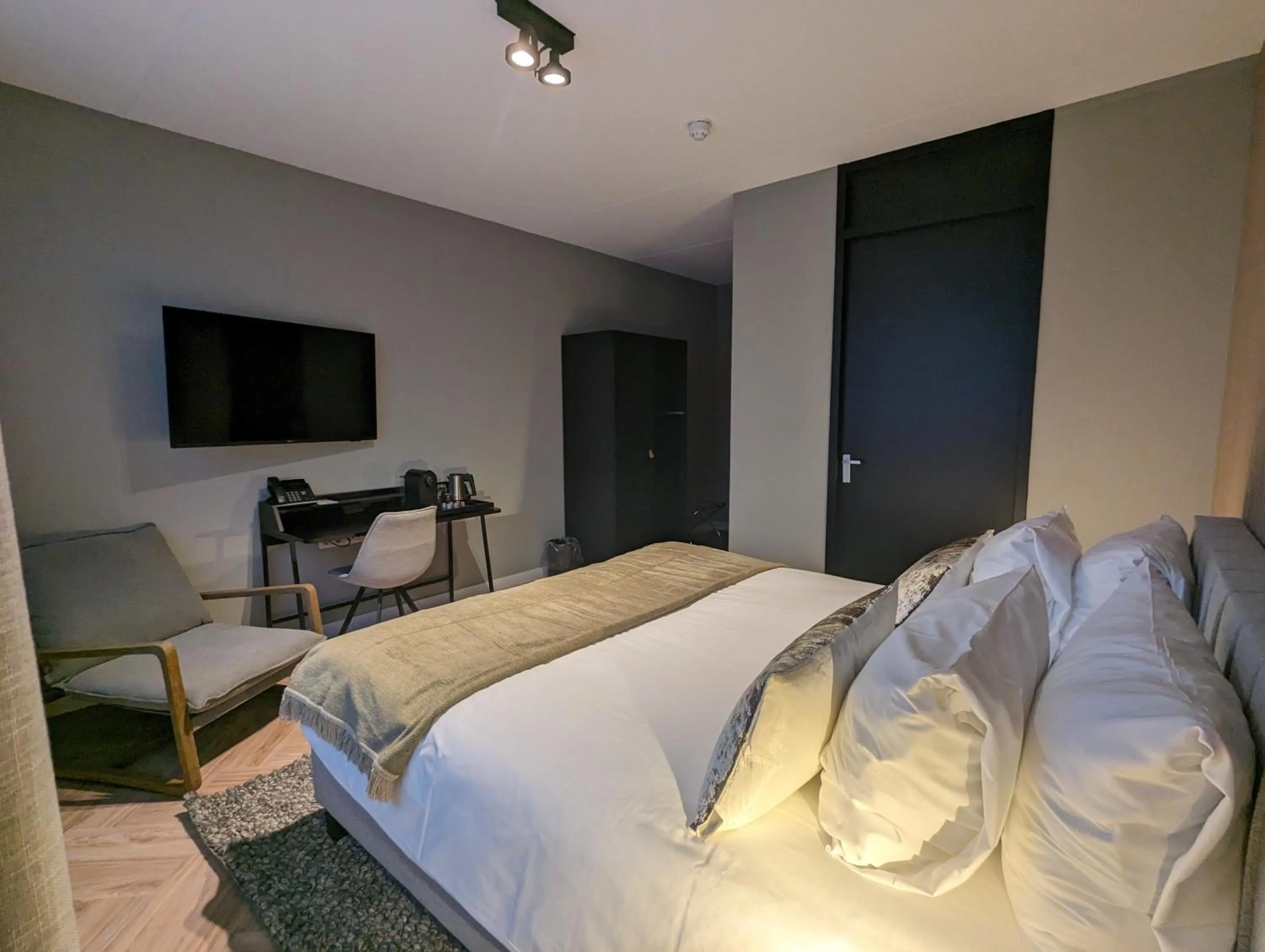 Bedroom, Bed in Veluwe Hotel De Beyaerd