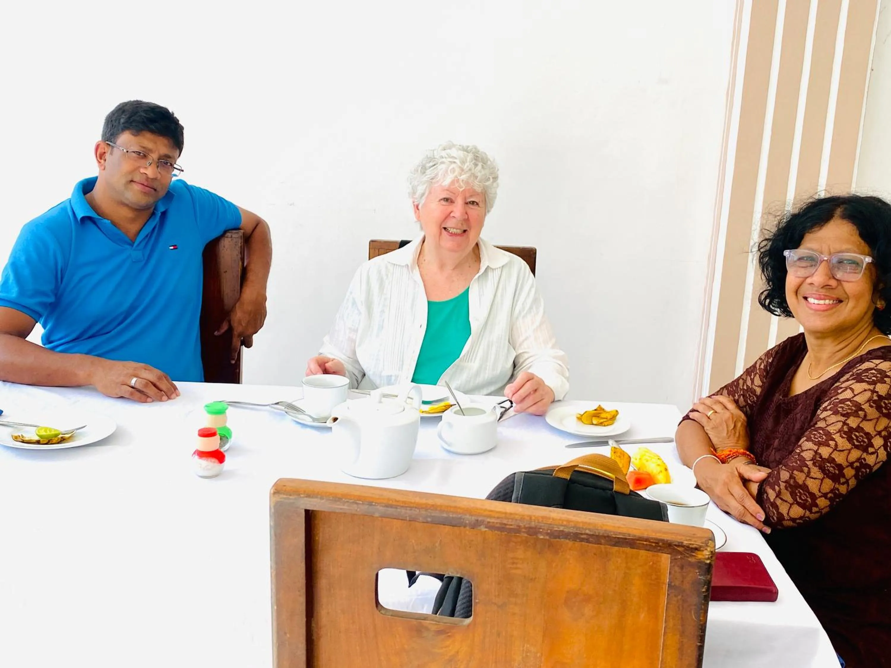 Restaurant/places to eat in Royal Nest