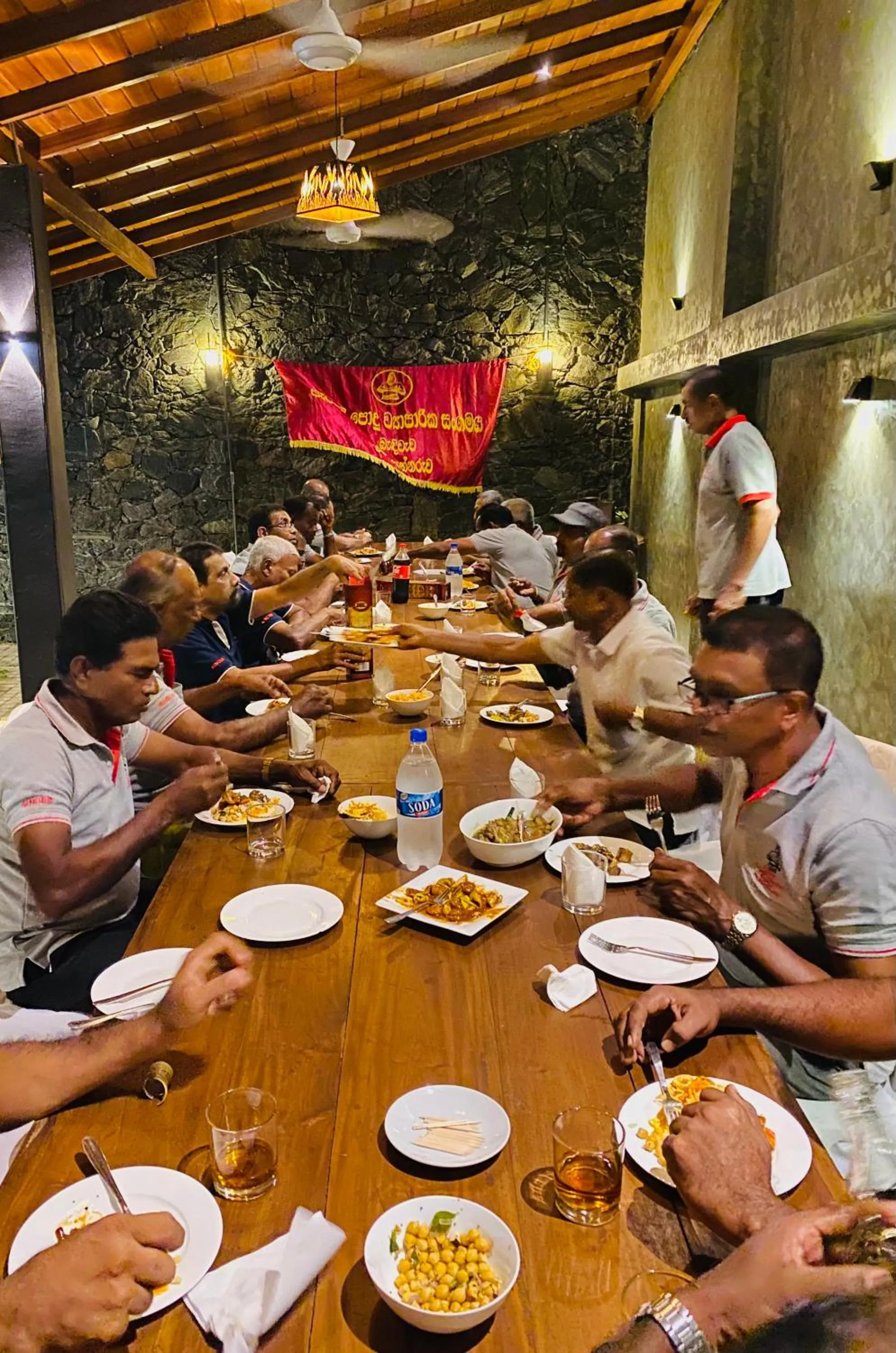 Restaurant/places to eat in Royal Nest