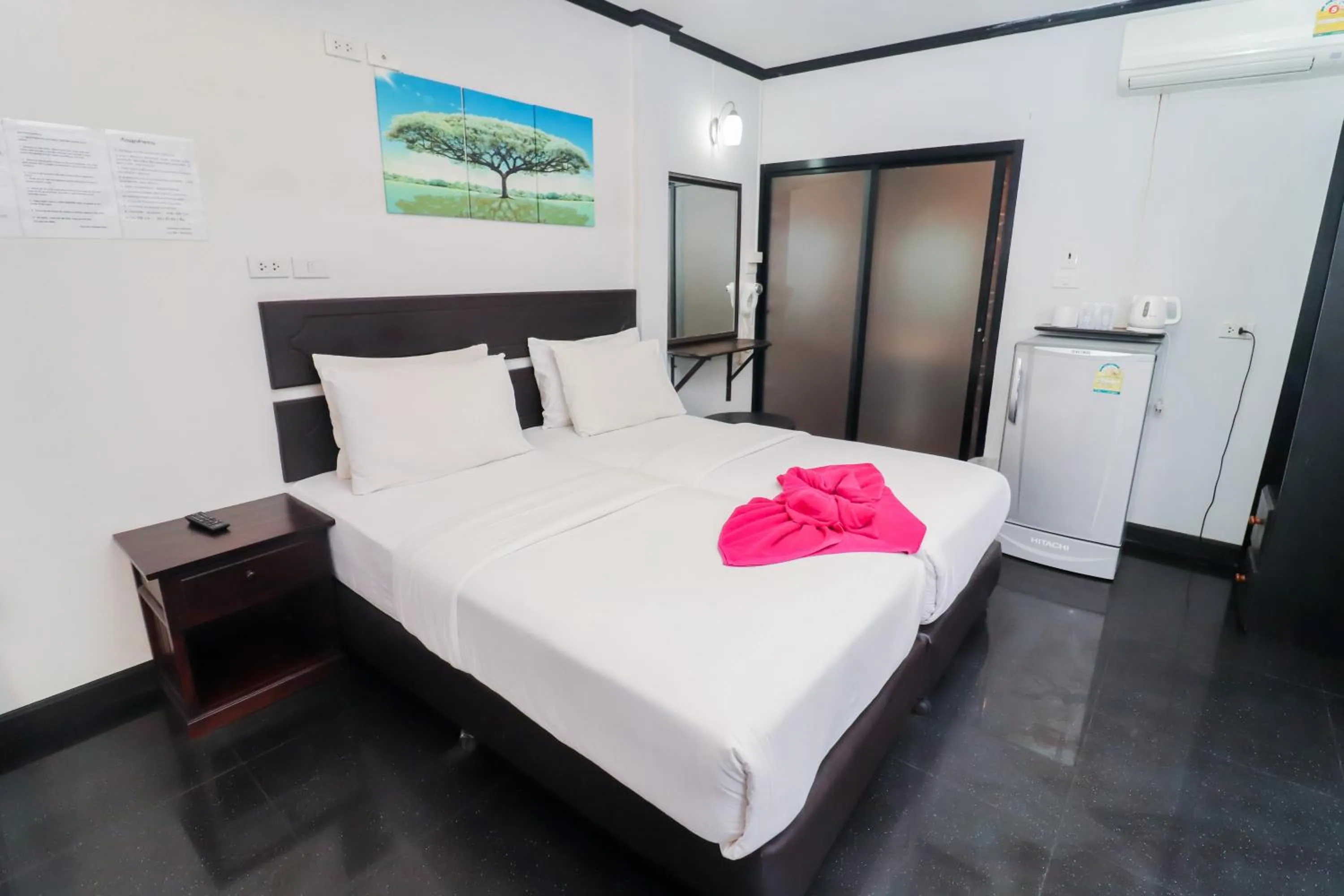 Bed in Sinsamut Koh Samed