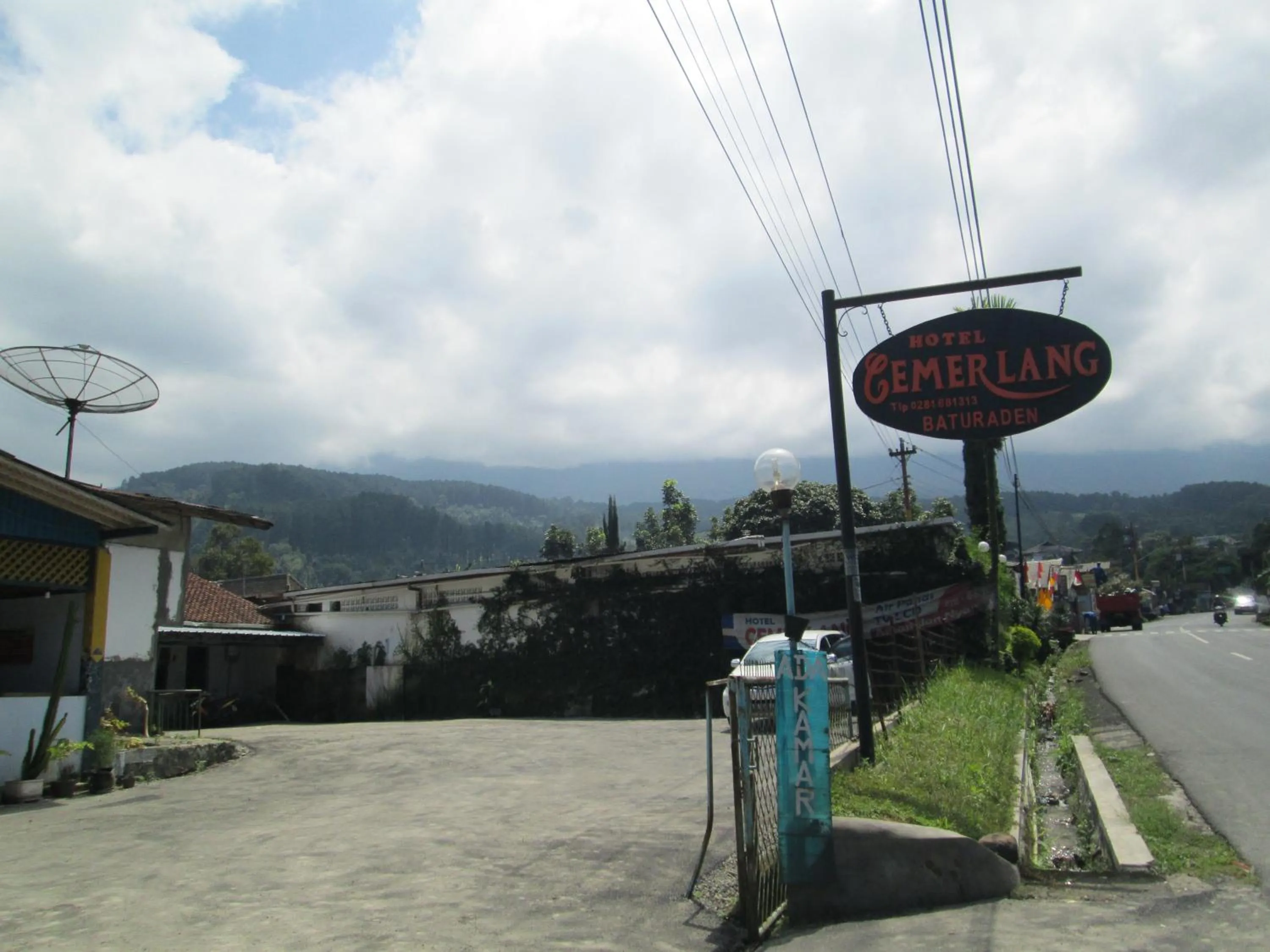 Hotel Cemerlang
