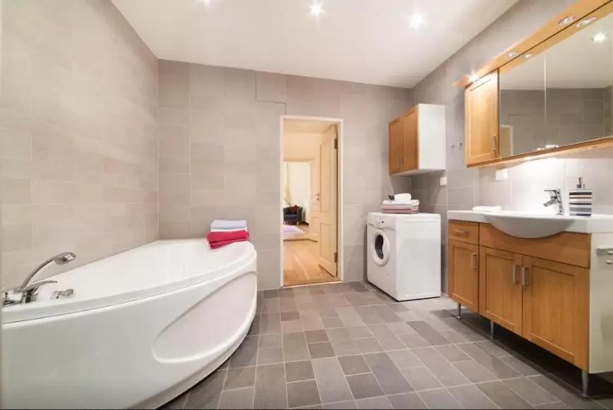 Bathroom in Tallinn City Apartments Old Town Toompea