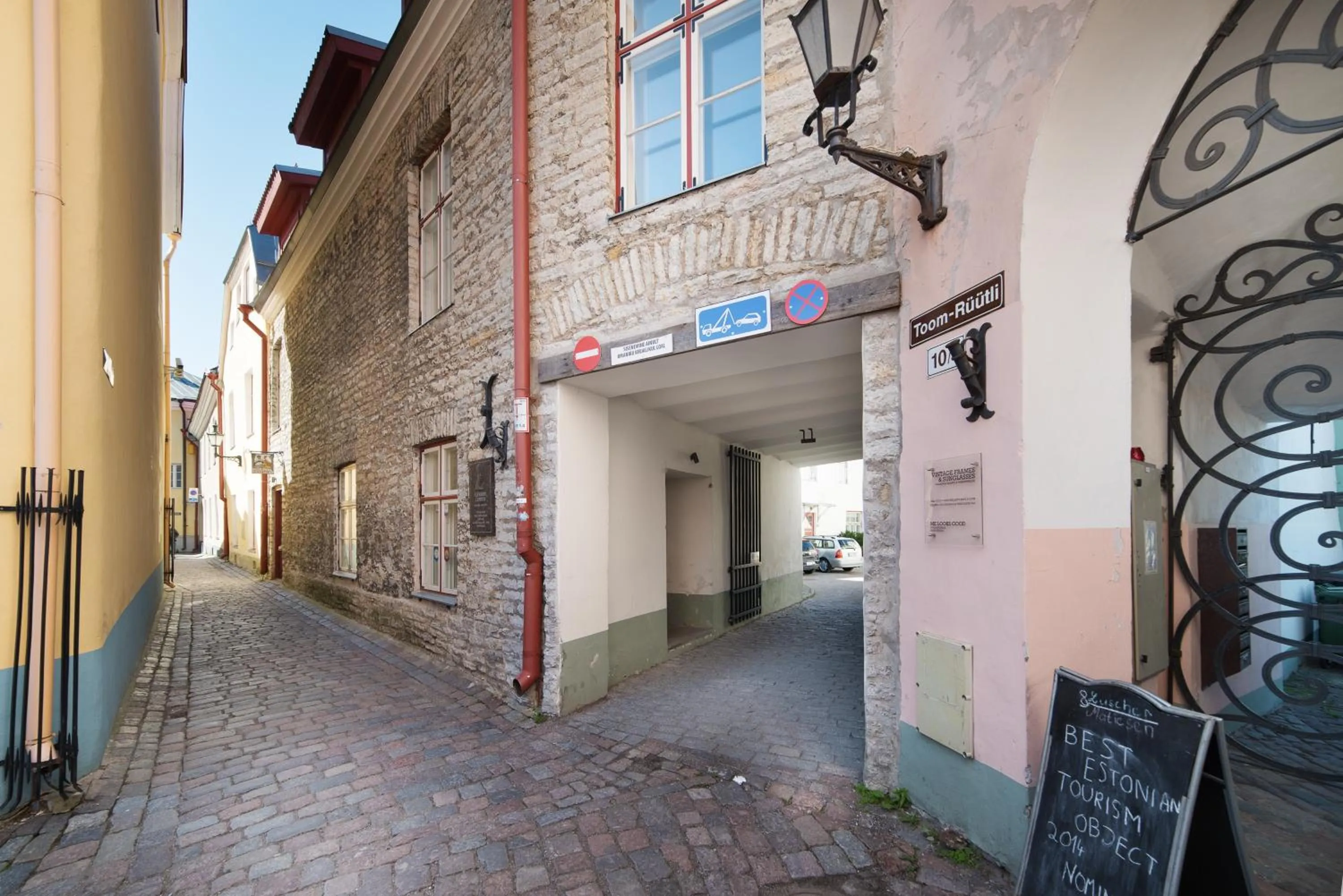 Property building in Tallinn City Apartments Old Town Toompea
