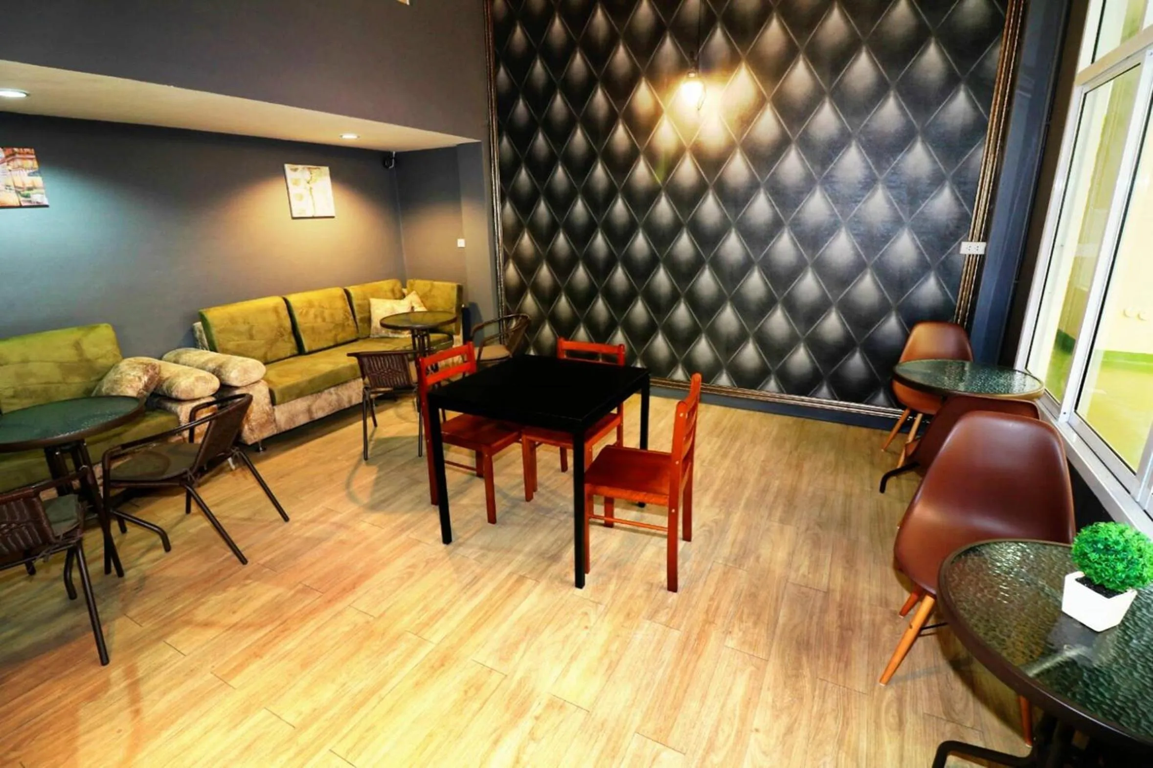 Restaurant/places to eat in The Bless Residence