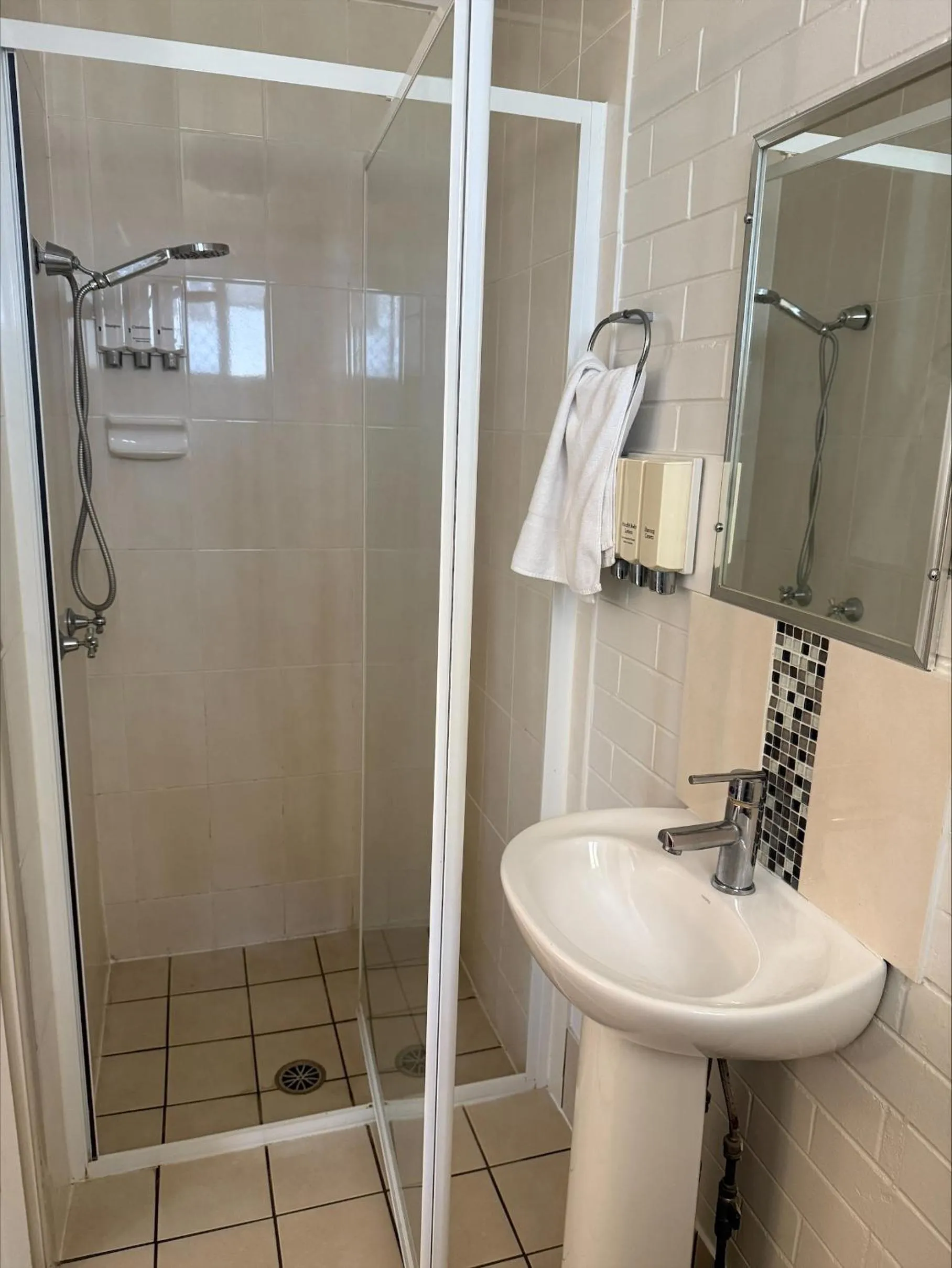 Emerald Highlands Motel