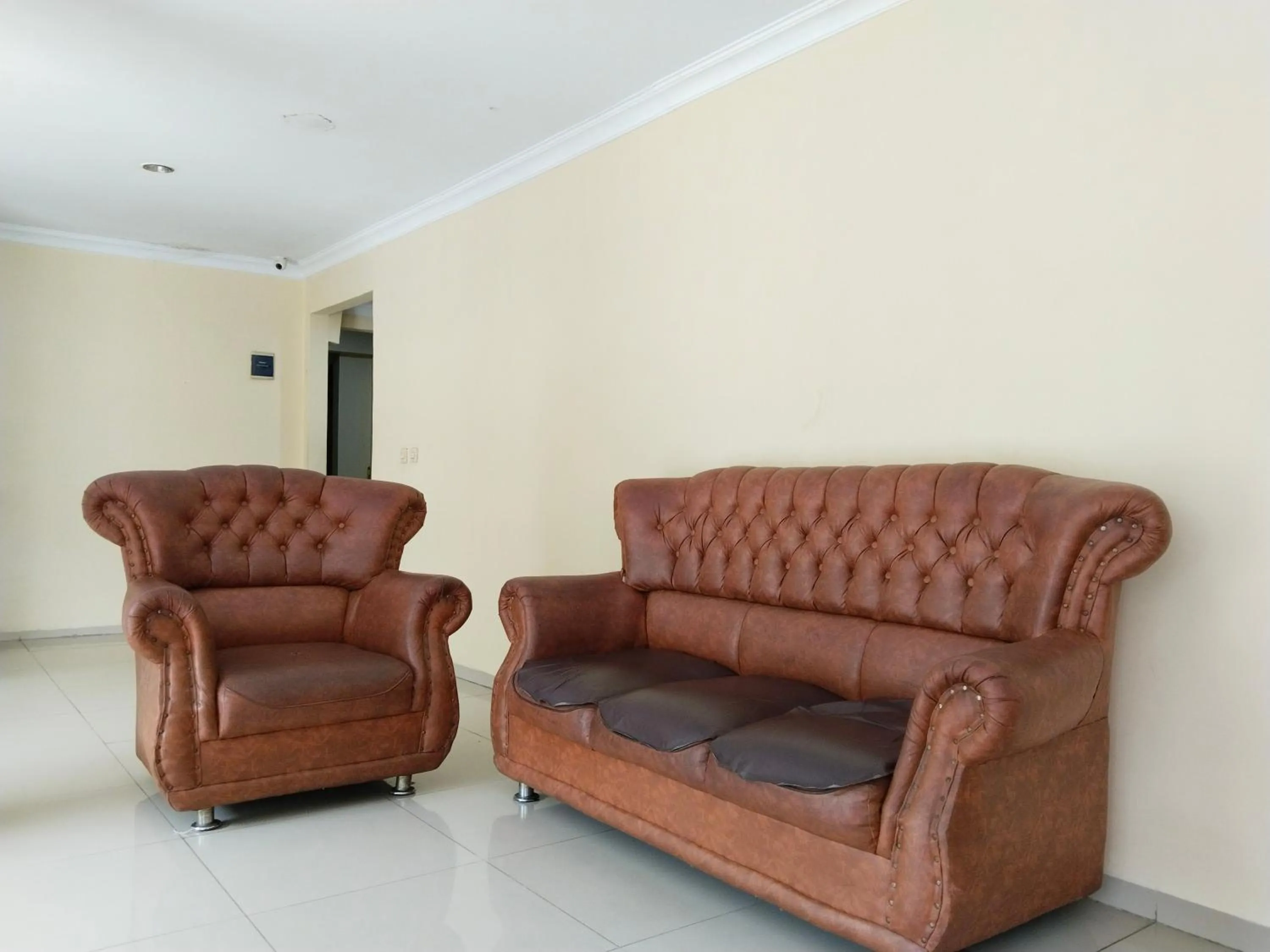 Metro Hotel Bekasi powered by Cocotel