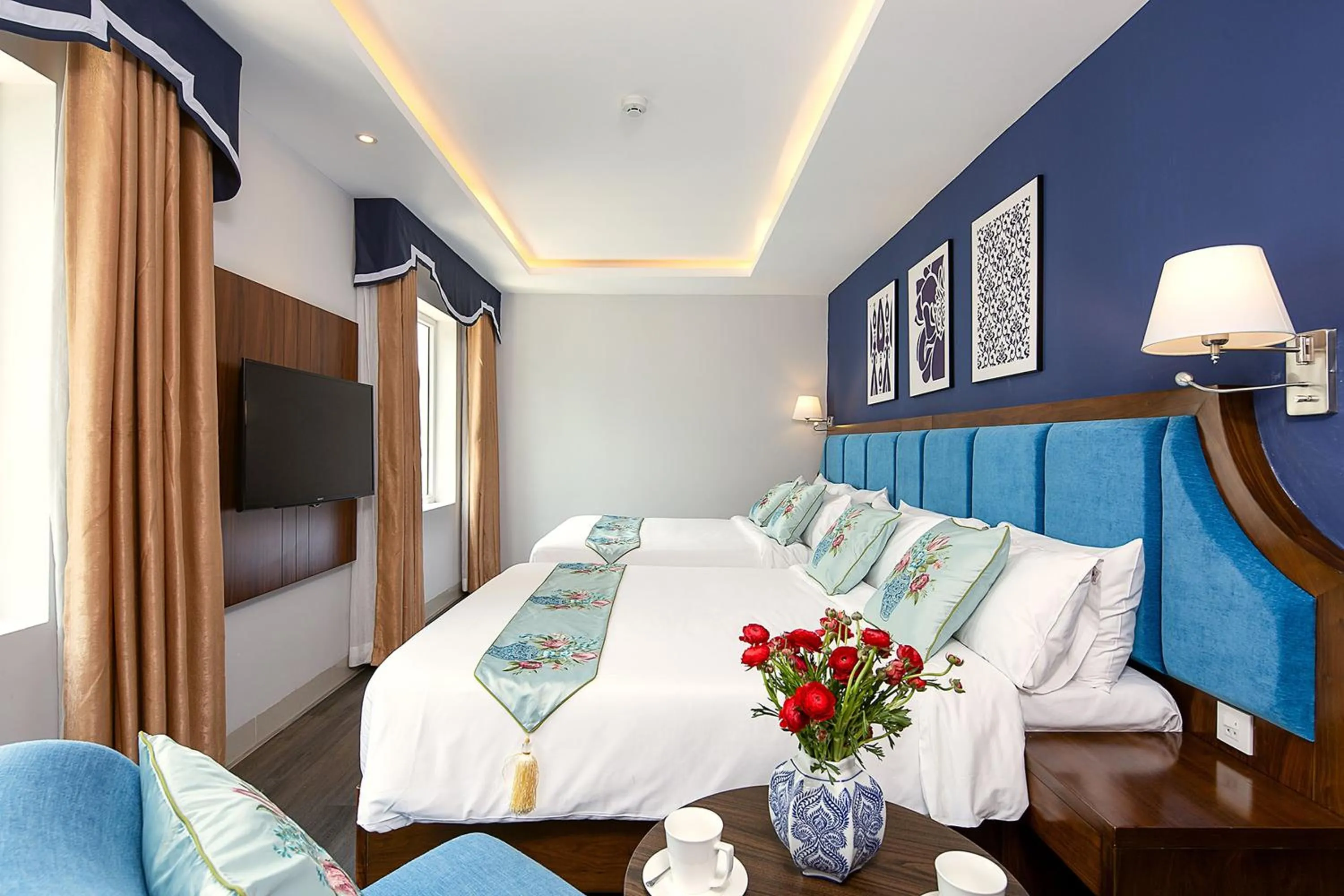 TV and multimedia, Bed in TGT BEACH HOTEL