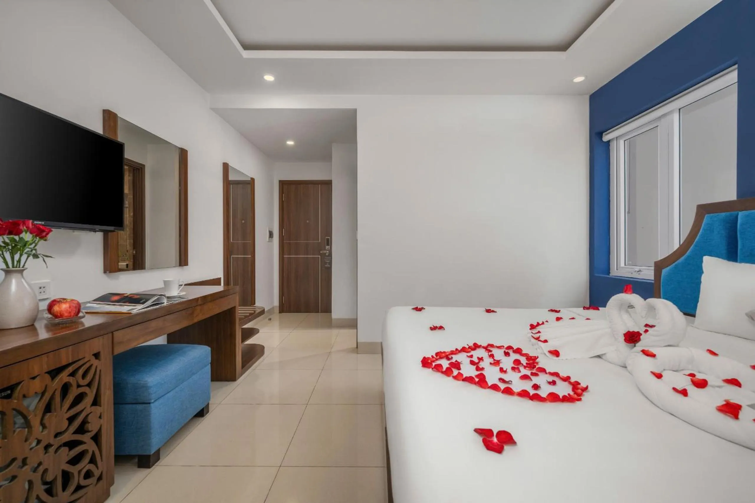 Photo of the whole room, Bed in TGT BEACH HOTEL