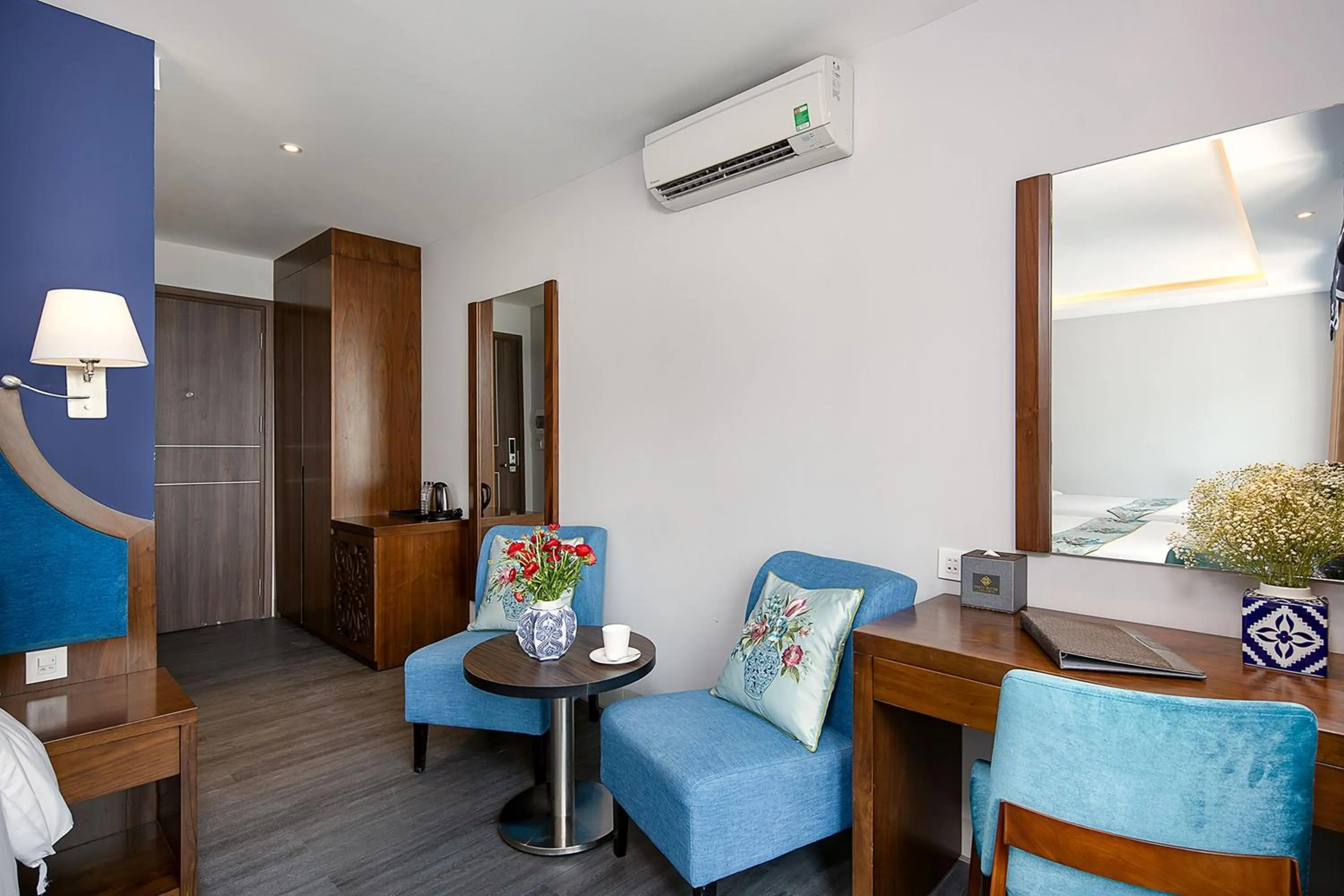 Photo of the whole room in TGT BEACH HOTEL