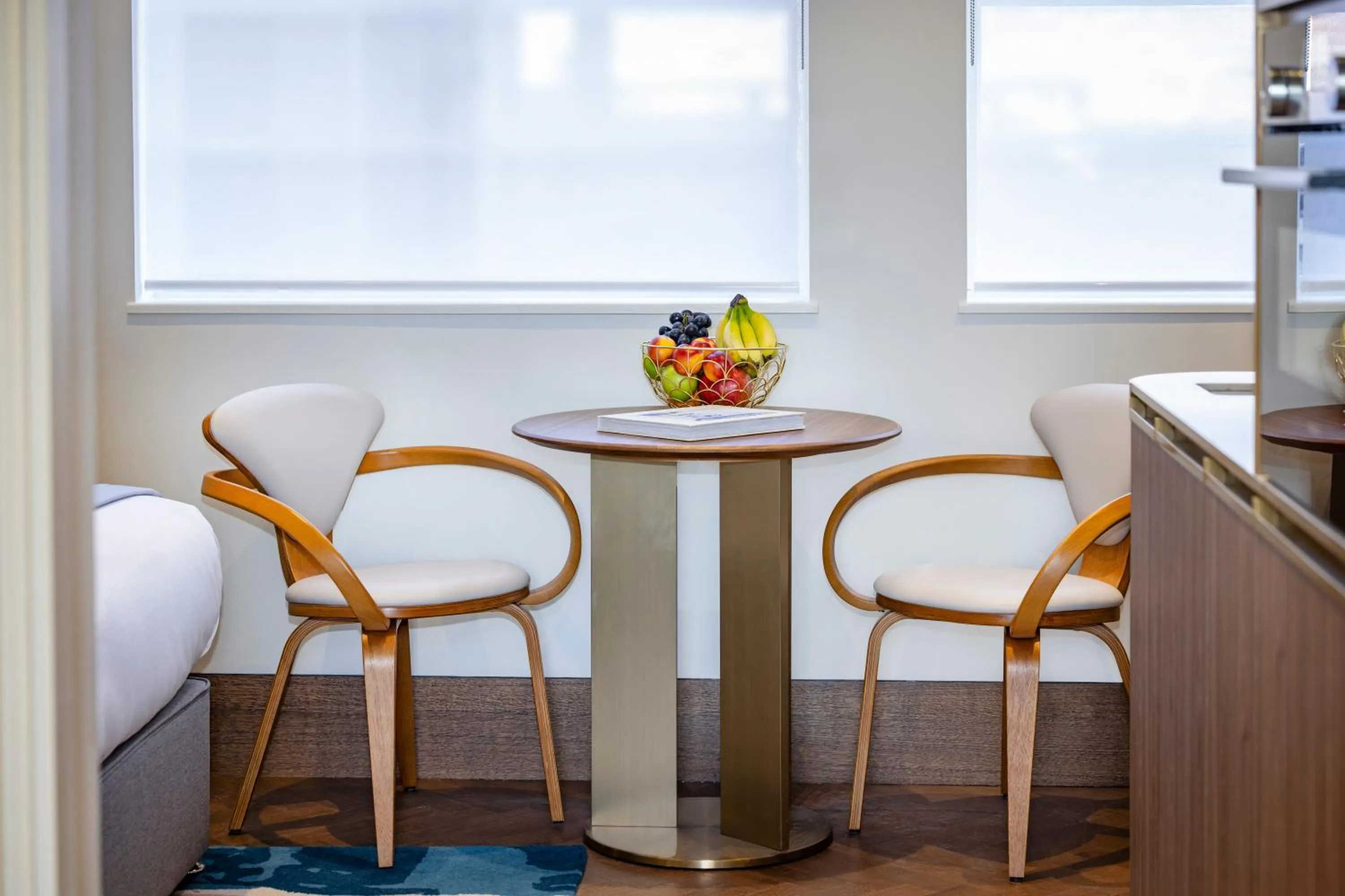 Seating area in Dao by Dorsett North London