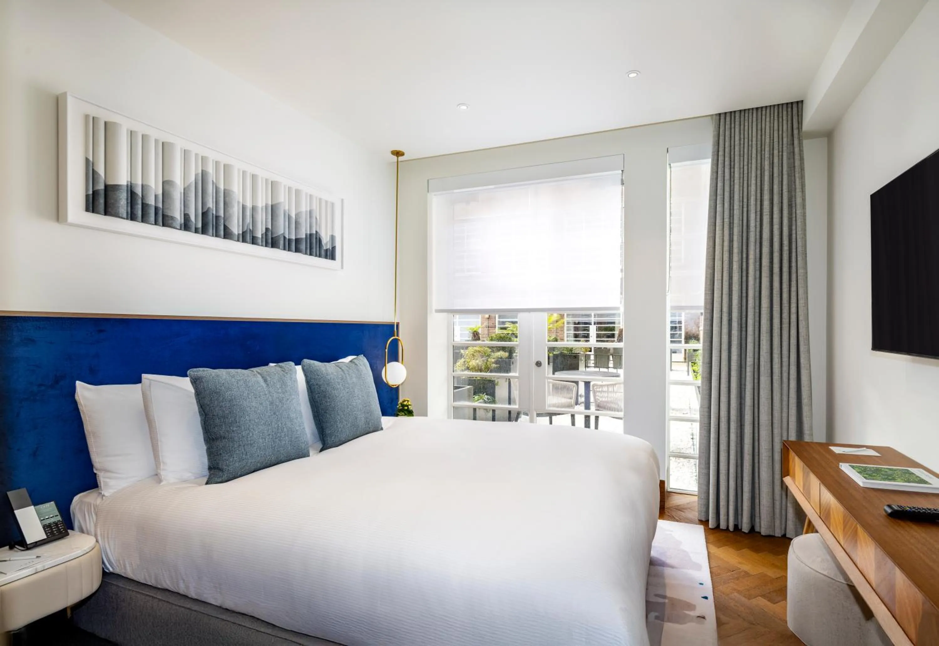 Bed in Dao by Dorsett North London