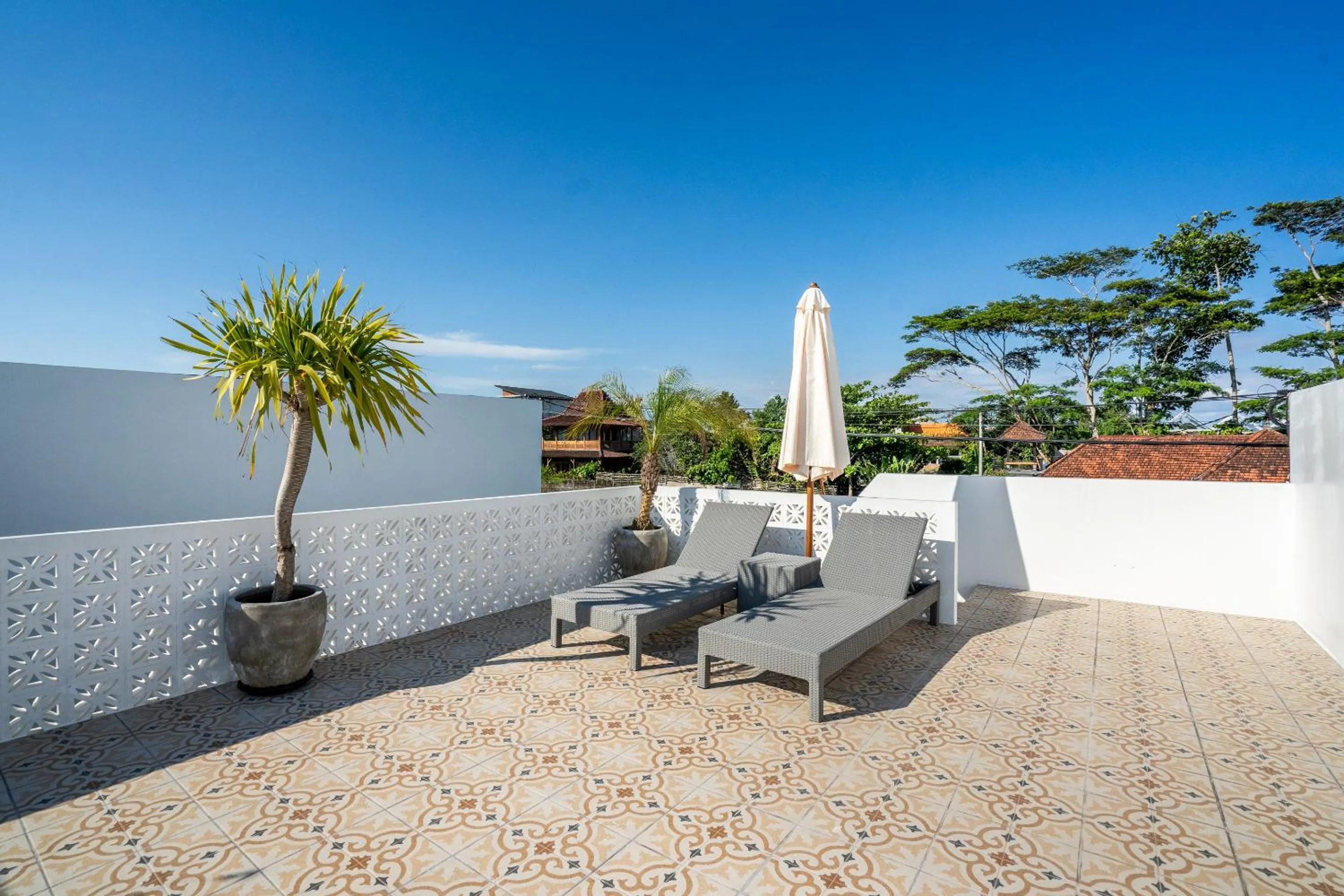 Day in Eden Cemagi Villa Pererenan