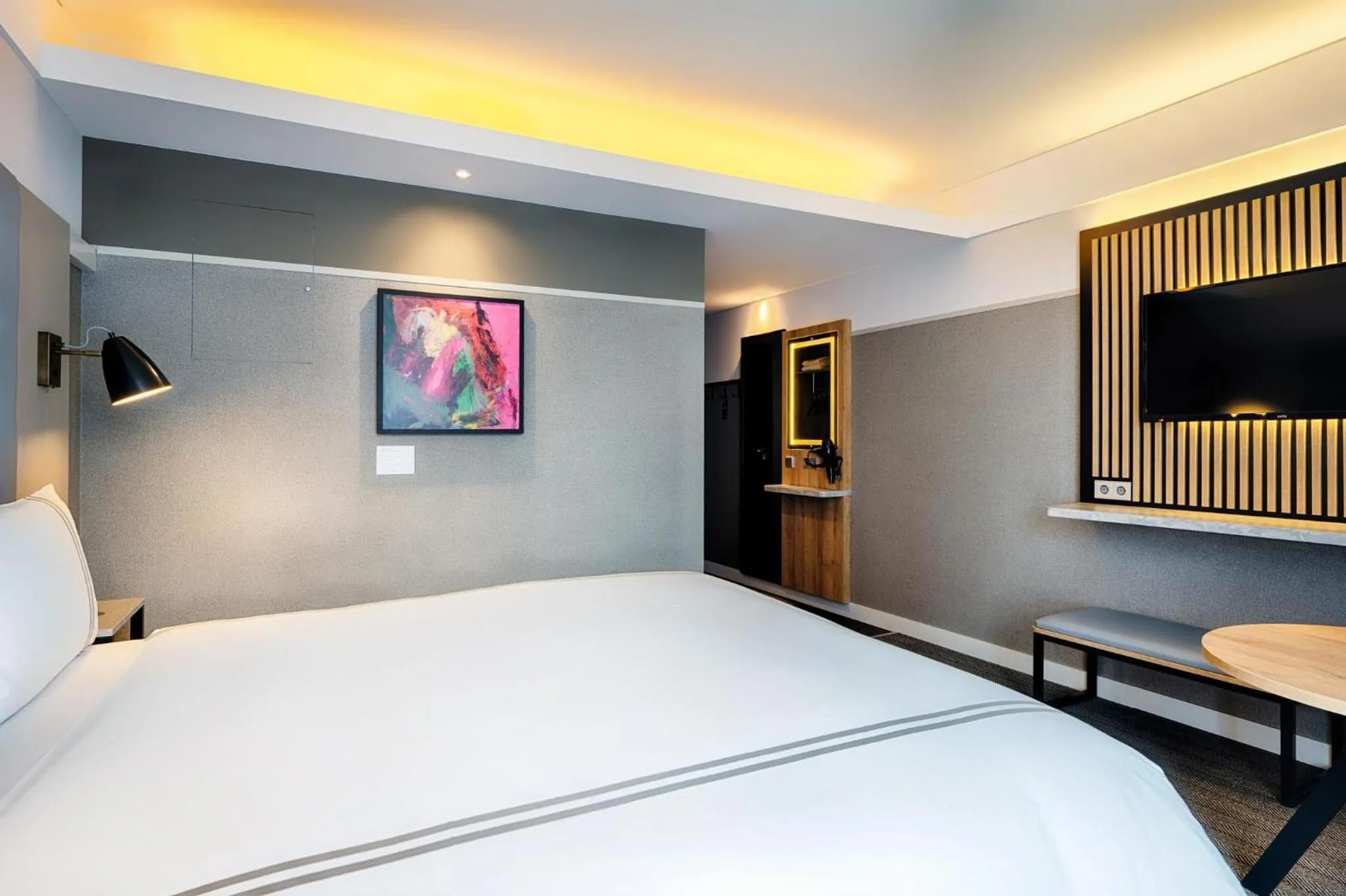 Bedroom, Bed in Premier Inn Heilbronn City Centre