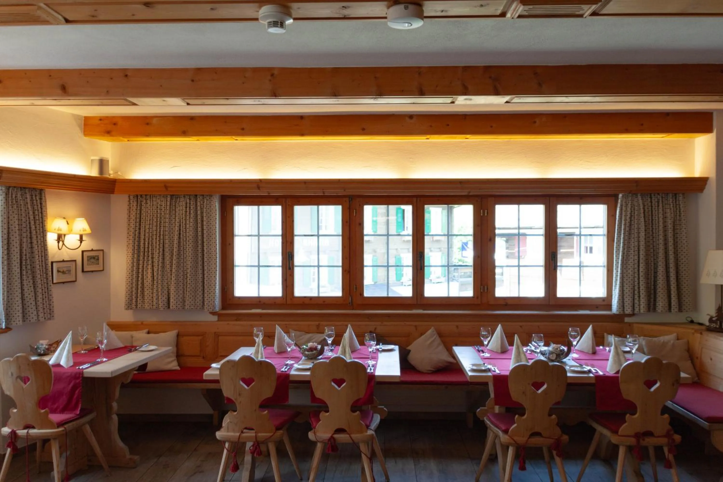 Restaurant/places to eat in Hotel Madrisajoch