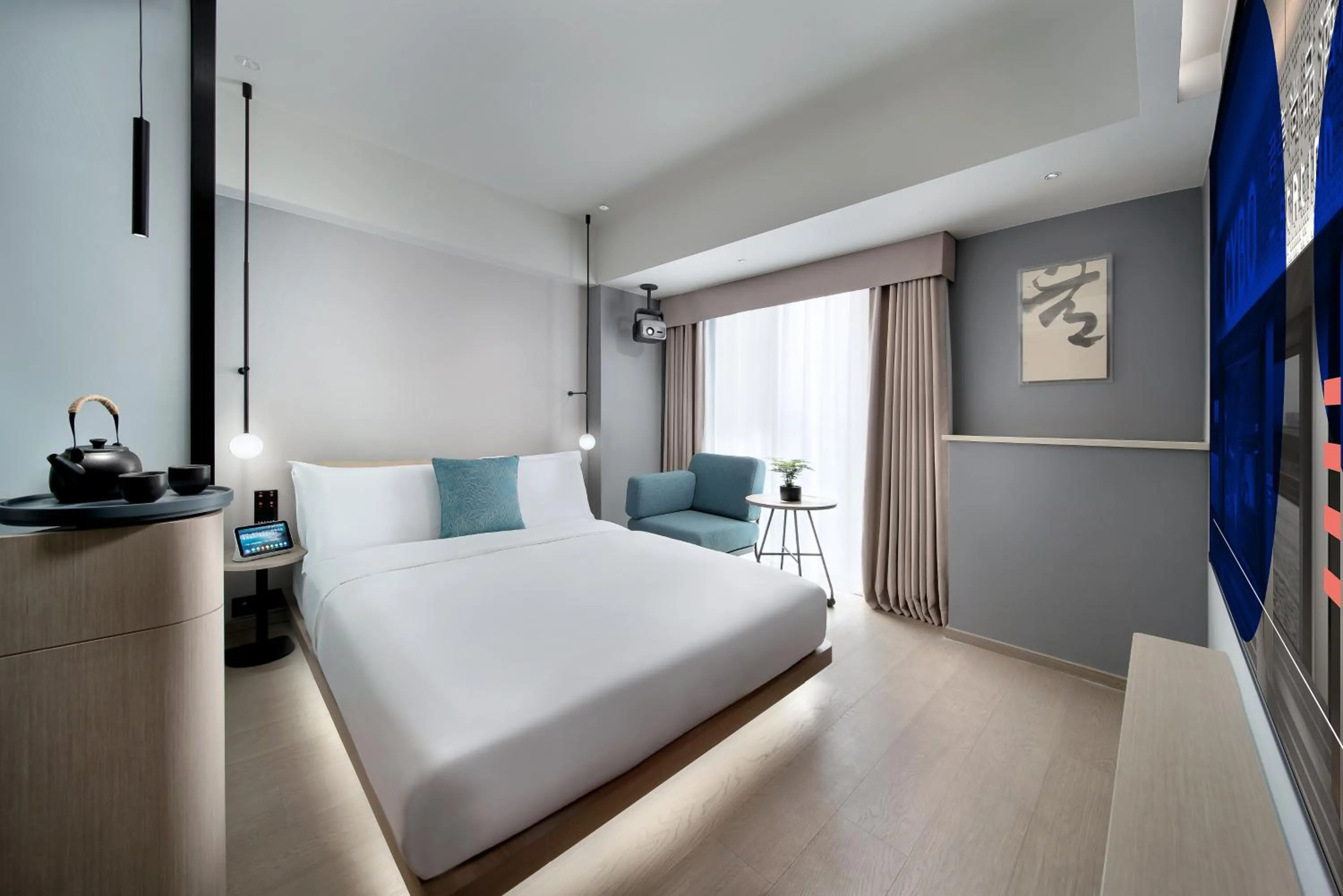Bedroom, Bed in CYBO Station SSAW Shangpin Hotel Luohu Shenzhen