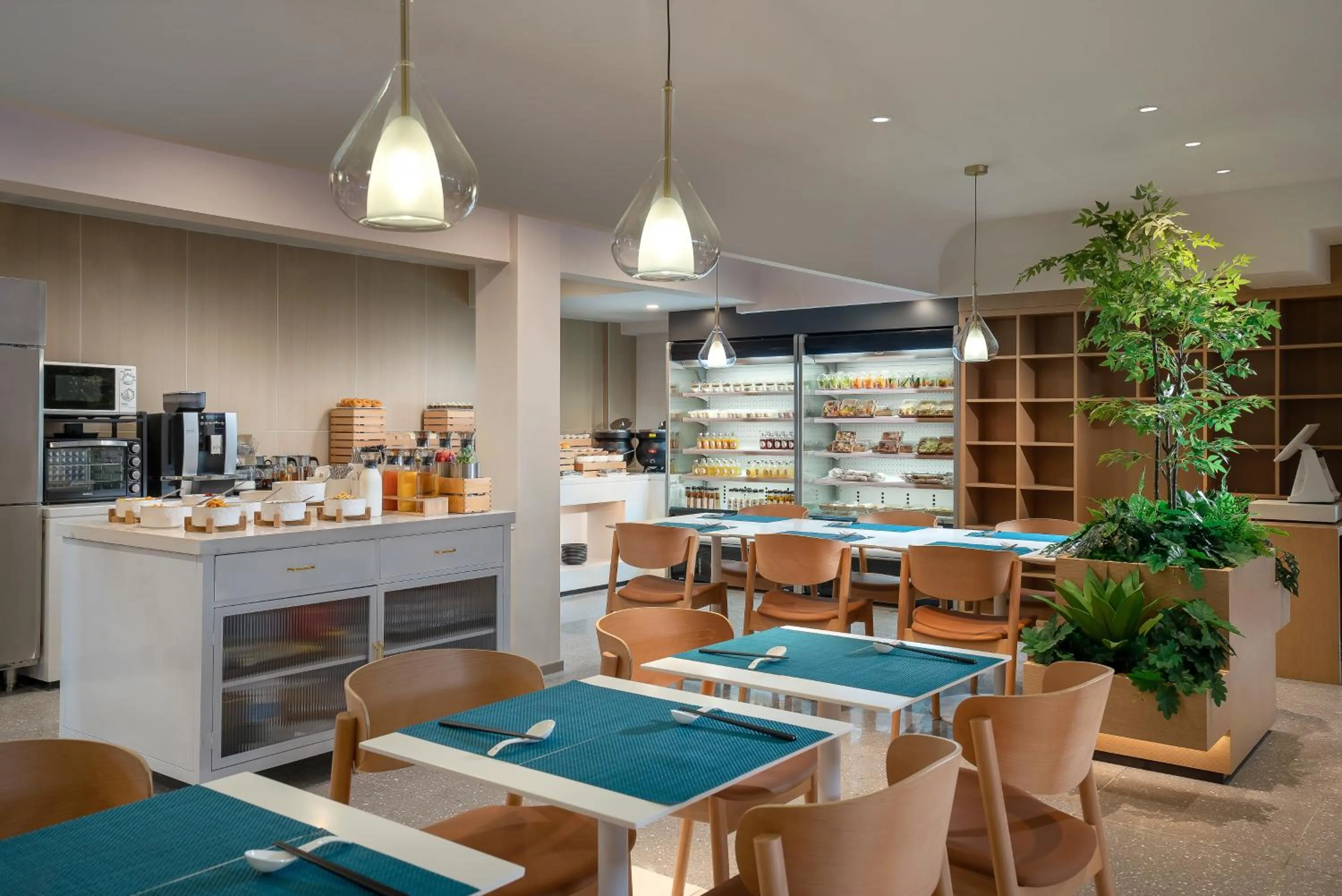 Restaurant/places to eat in CYBO Station SSAW Shangpin Hotel Luohu Shenzhen