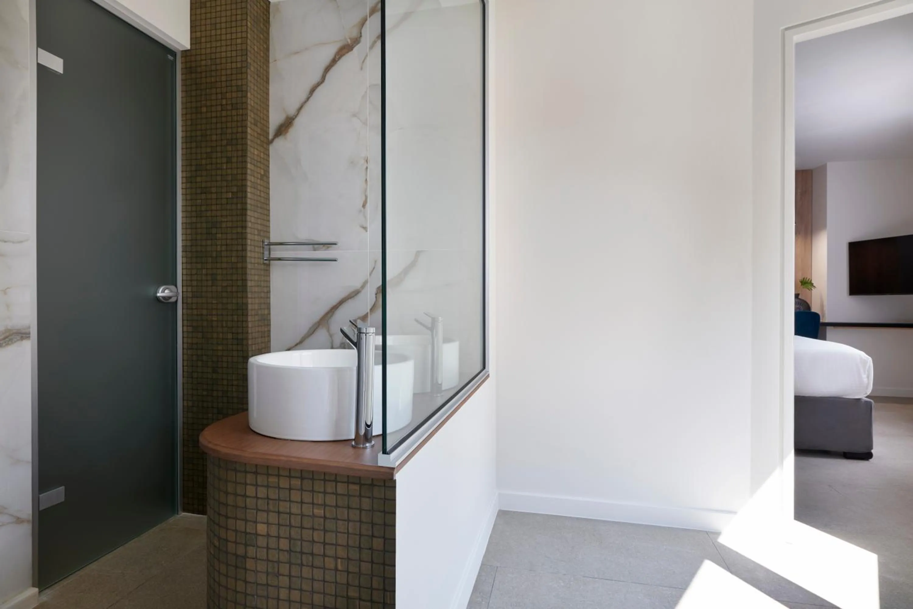 Bathroom, Bed in Hestia - Kolokotroni 23