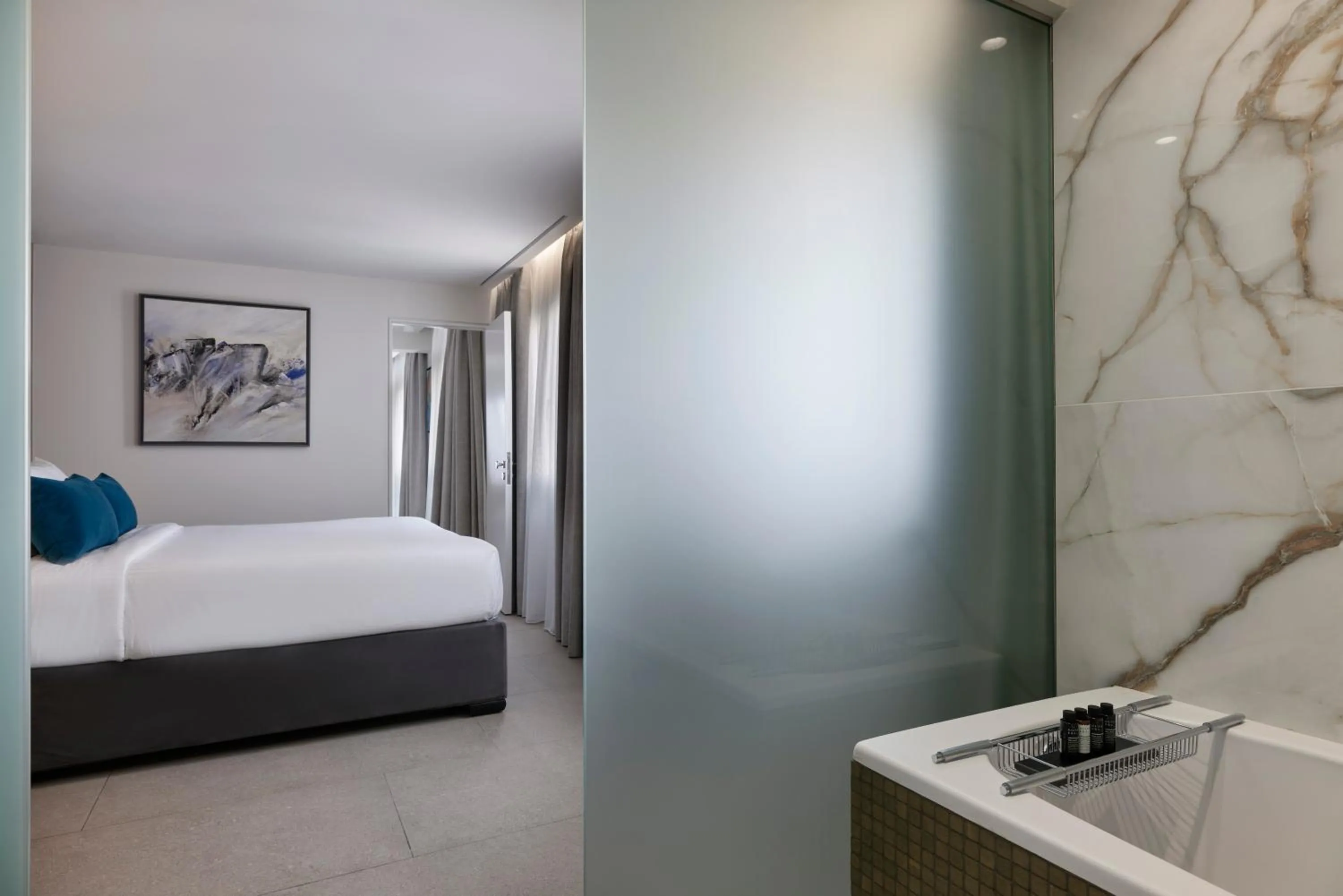 Photo of the whole room, Bed in Hestia - Kolokotroni 23