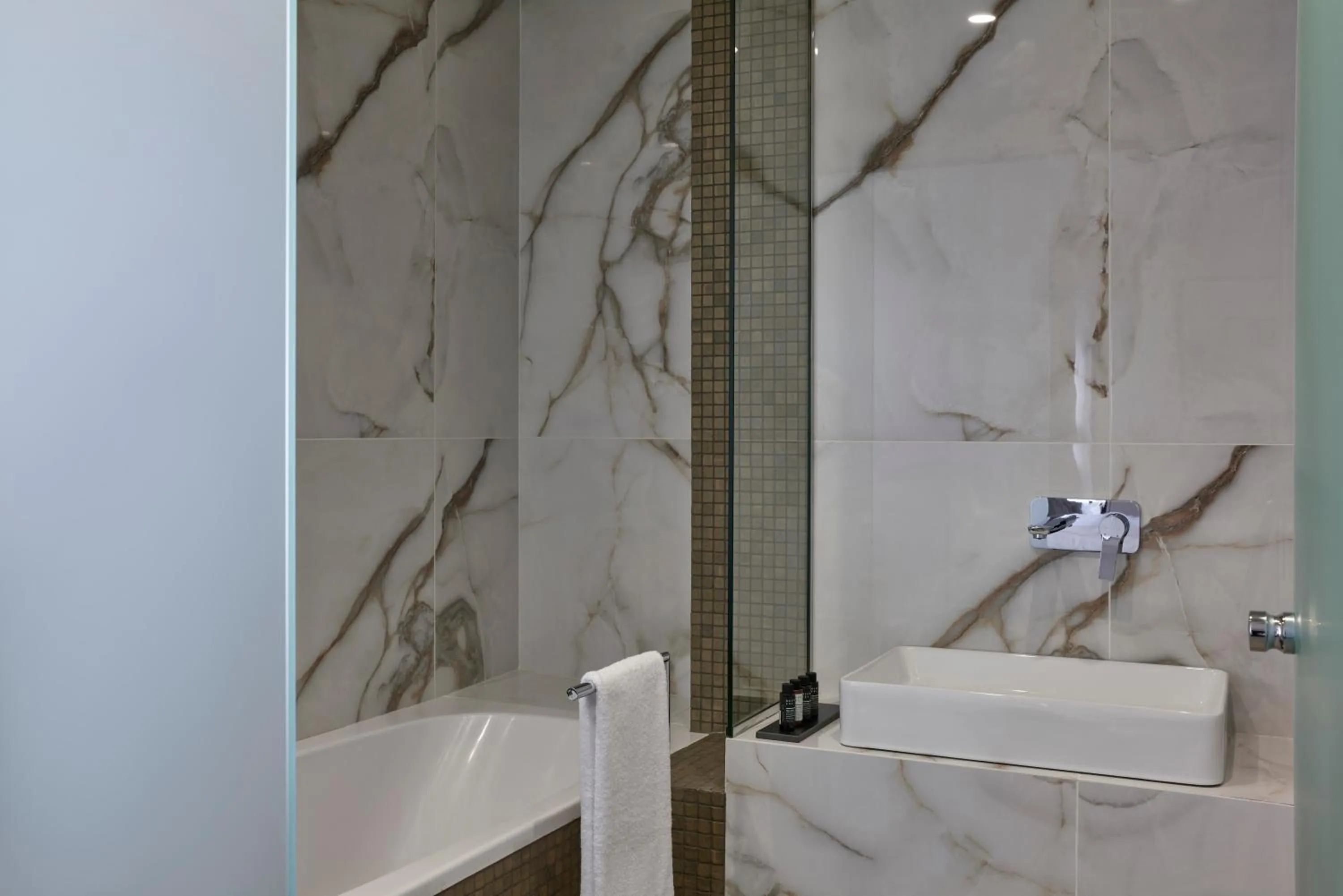 Bathroom in Hestia - Kolokotroni 23