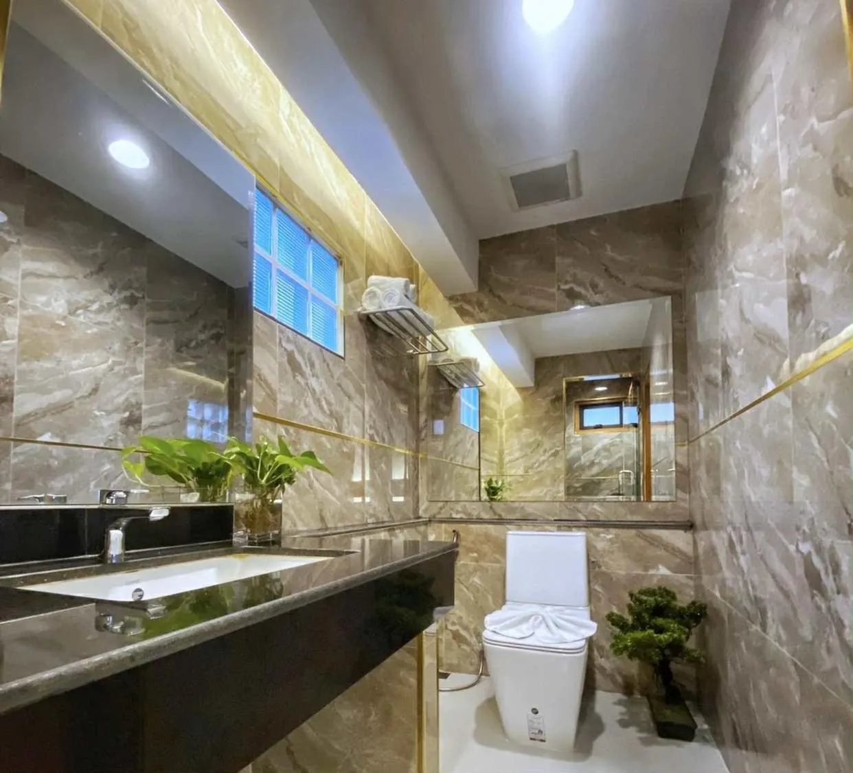 Shower in Lanna Tree Boutique Hotel