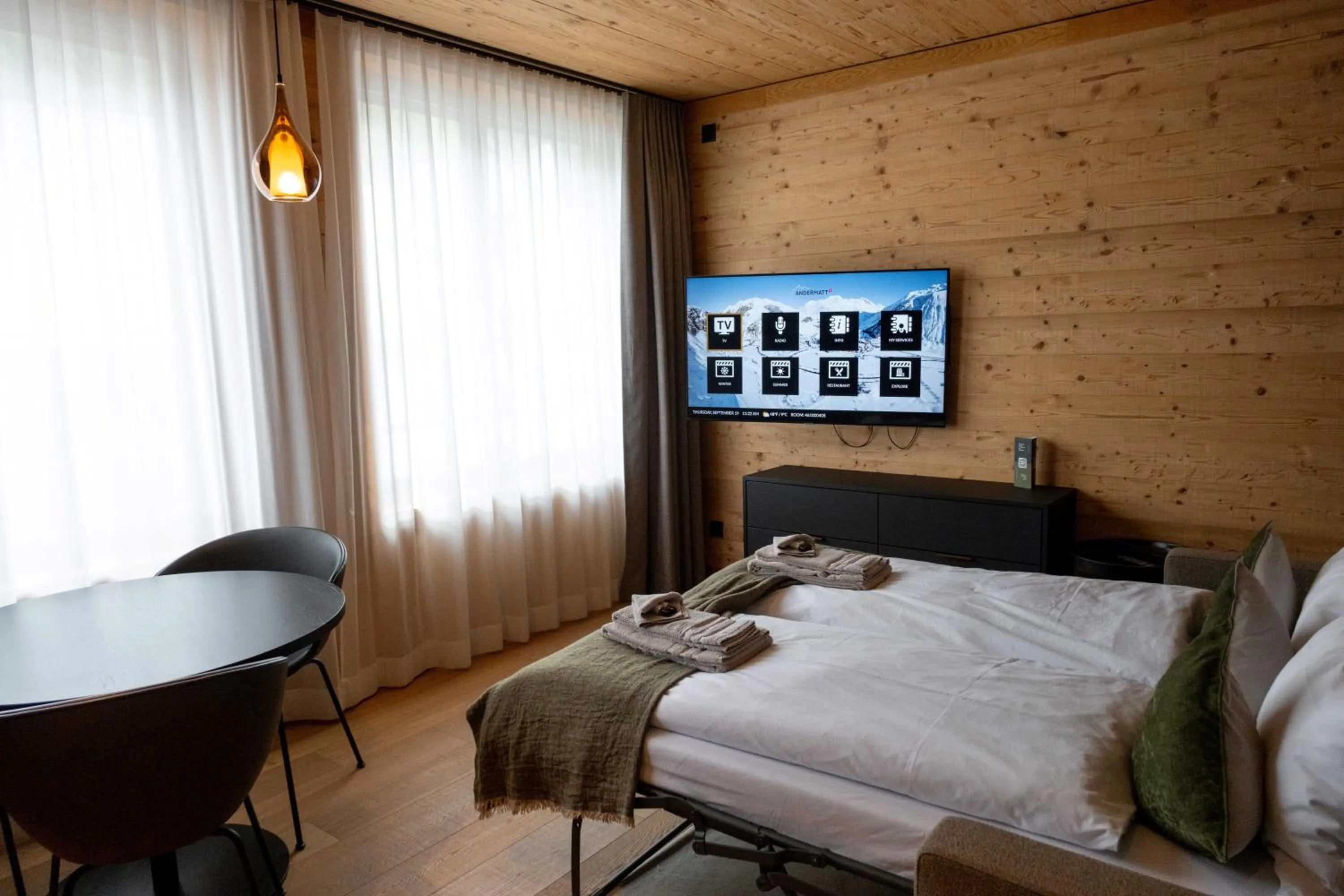 Photo of the whole room, Bed in Andermatt Alpine Apartments