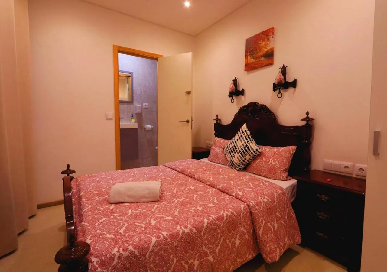 Photo of the whole room, Bed in Welcome Guest House