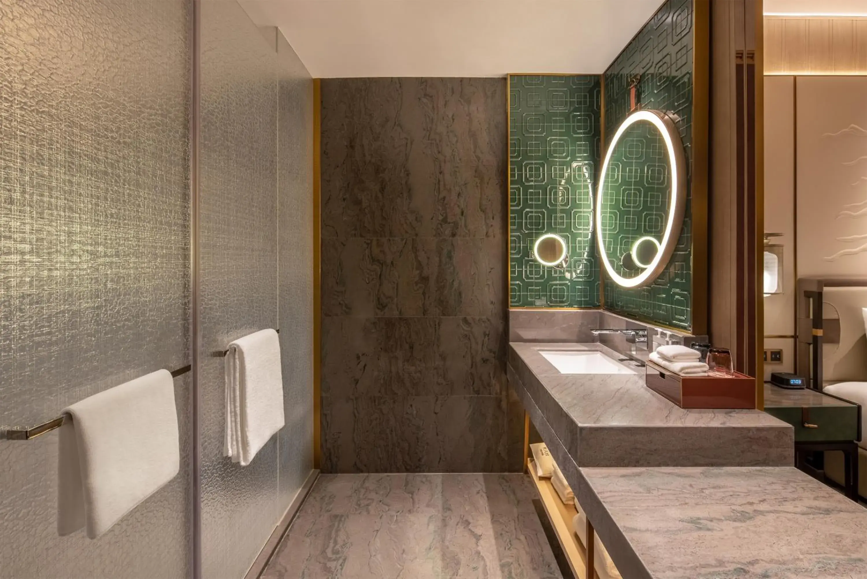 Standard Room in HUALUXE Hotels and Resorts Qingdao Licang, an IHG Hotel Standard Room in HUALUXE Hotels and Resorts Qingdao Licang, an IHG Hotel