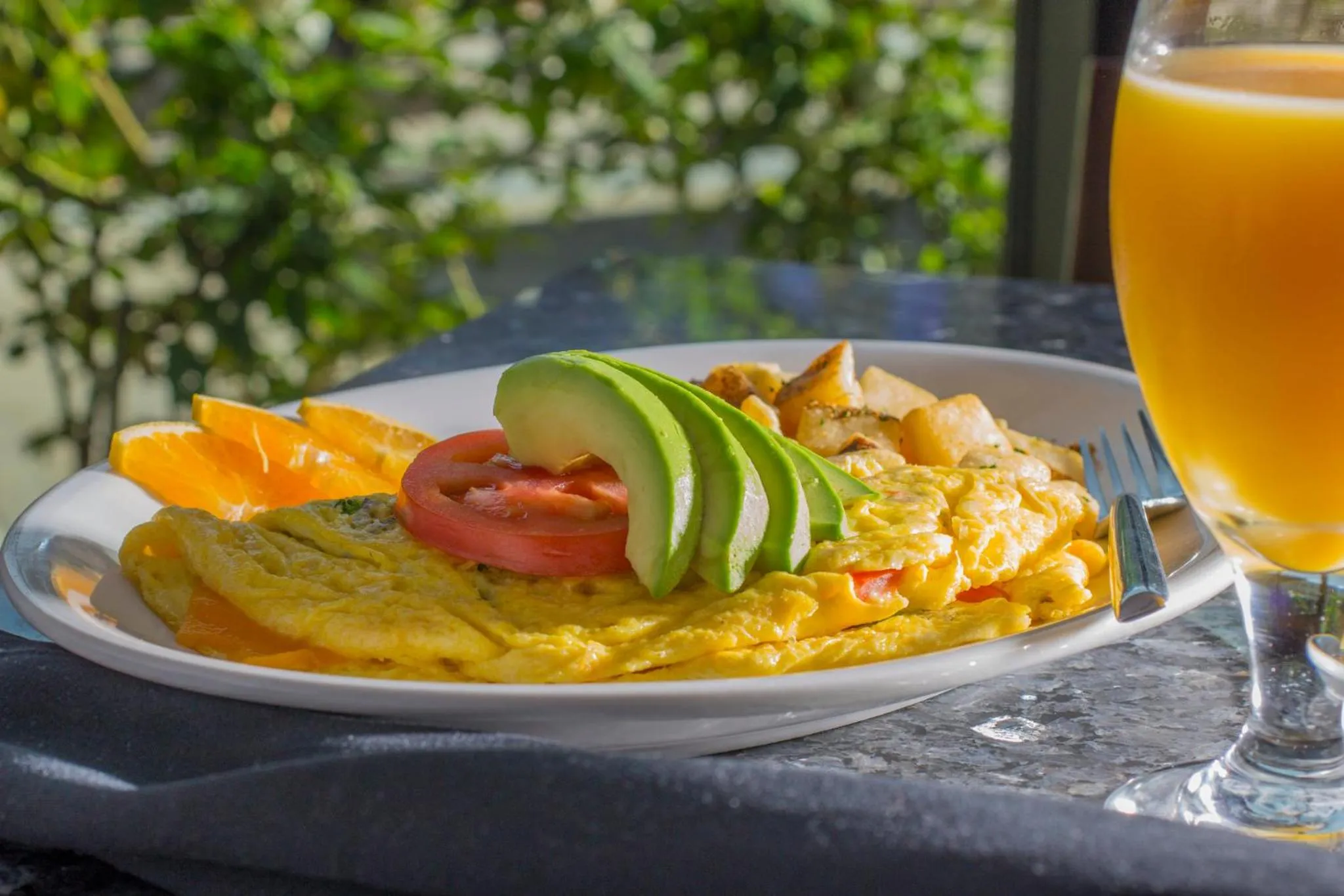 Restaurant/places to eat in Holiday Inn Carlsbad/San Diego, an IHG Hotel