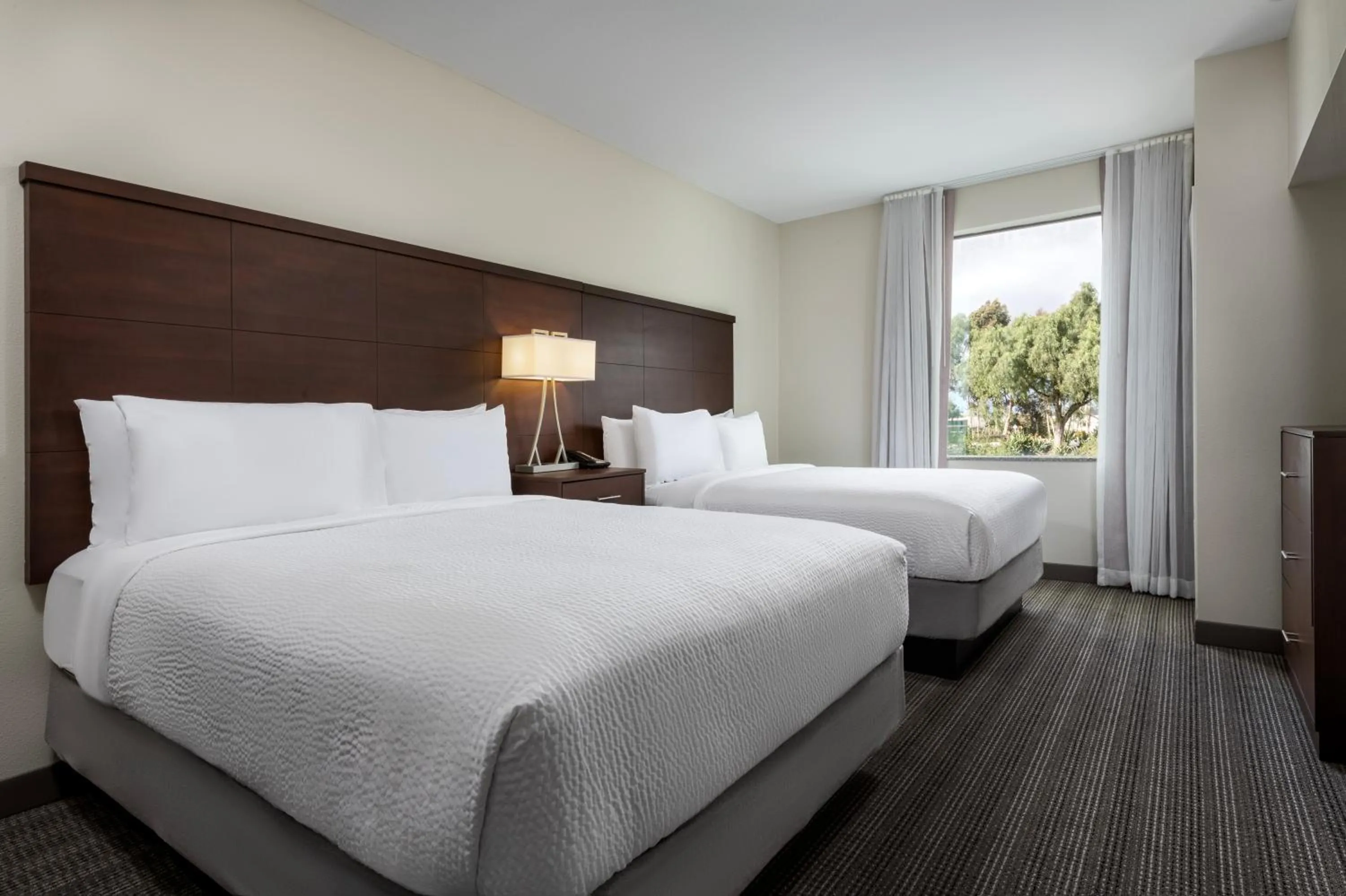 Bed in Staybridge Suites Carlsbad/San Diego by IHG