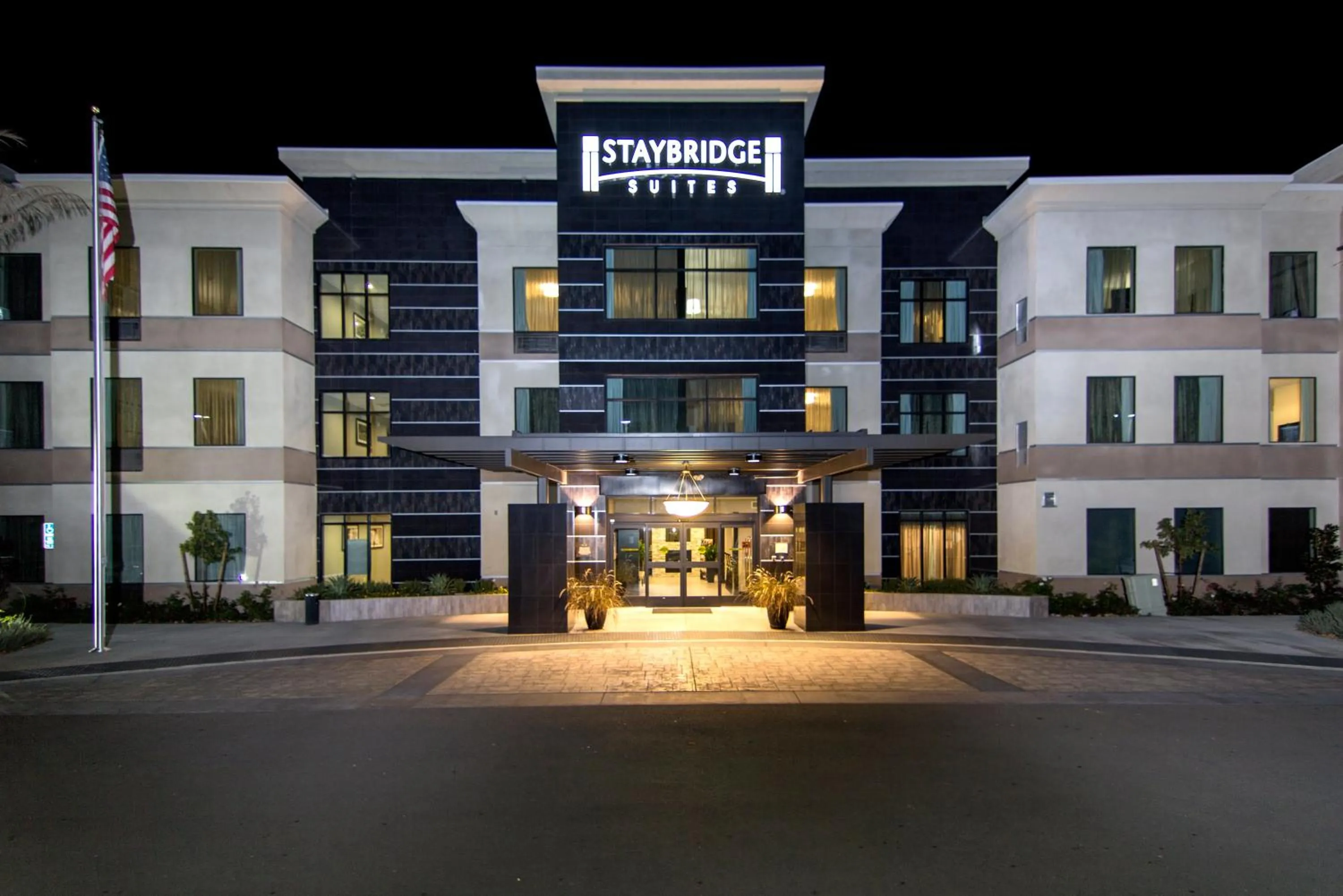 Property building in Staybridge Suites Carlsbad/San Diego by IHG