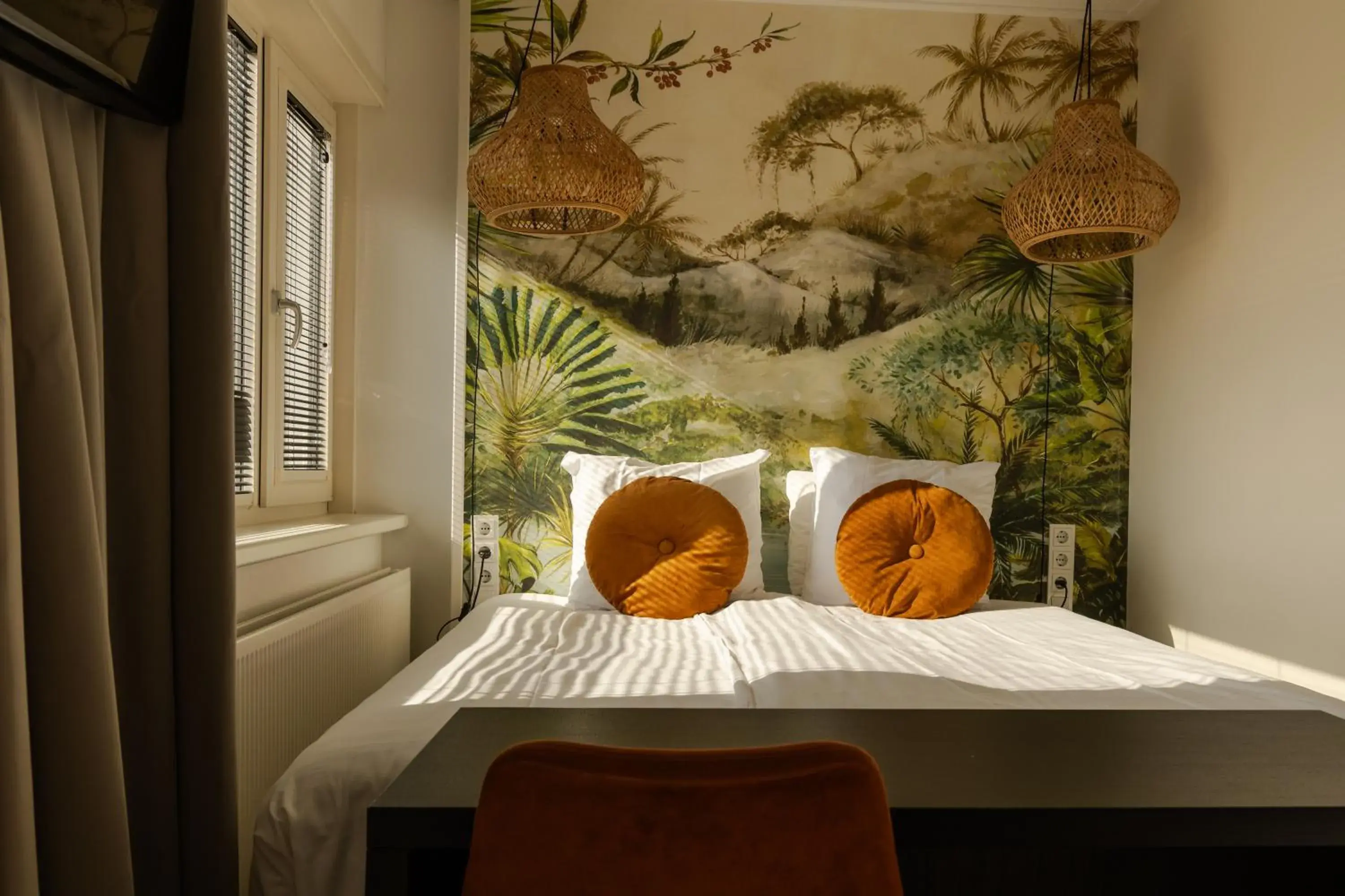 Queen Room with Balcony - no pets allowed in Boutique Hotel Charley's Queen Room with Balcony - no pets allowed in Boutique Hotel Charley's