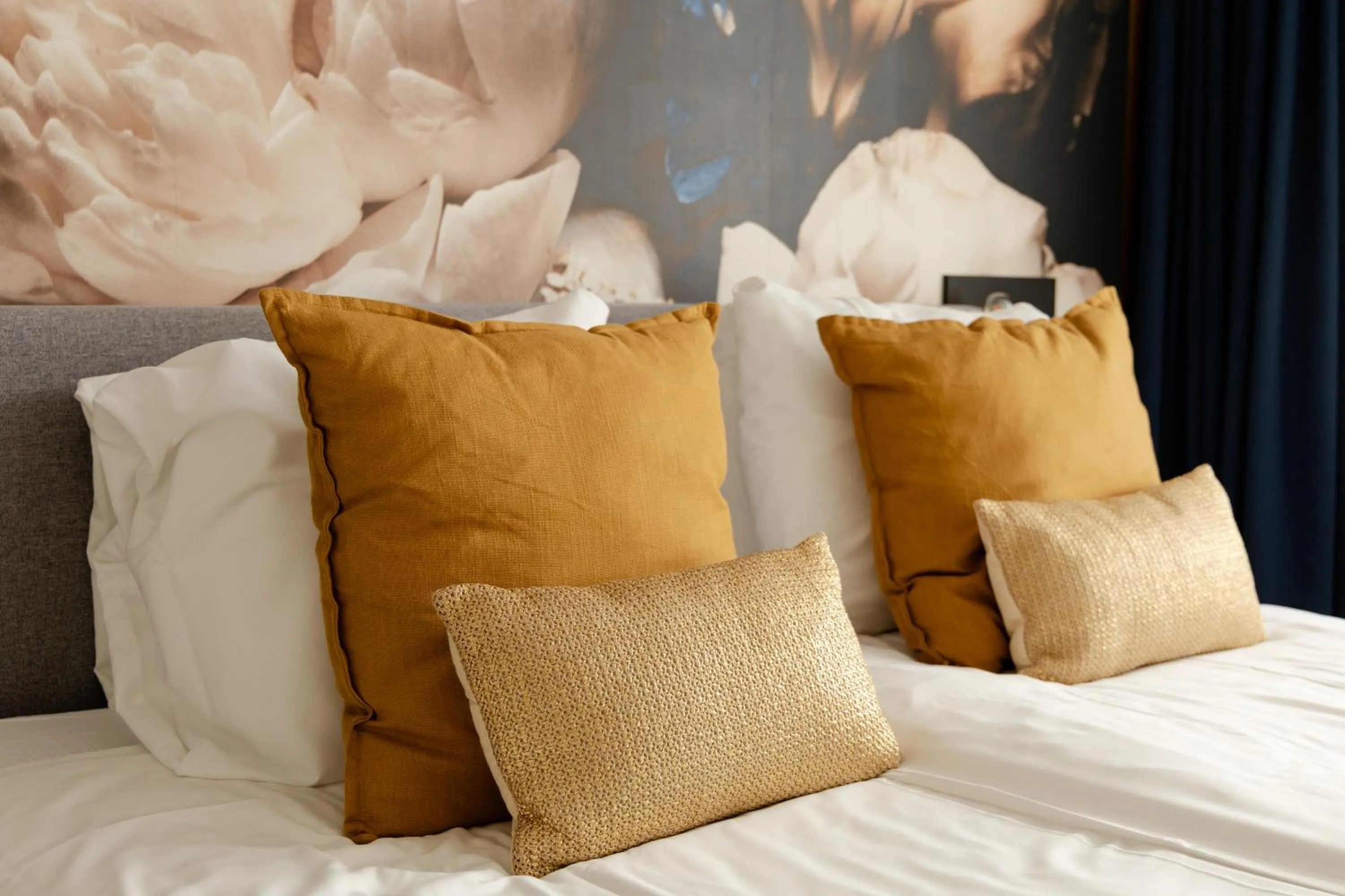 Bed in Boutique Hotel Charley's