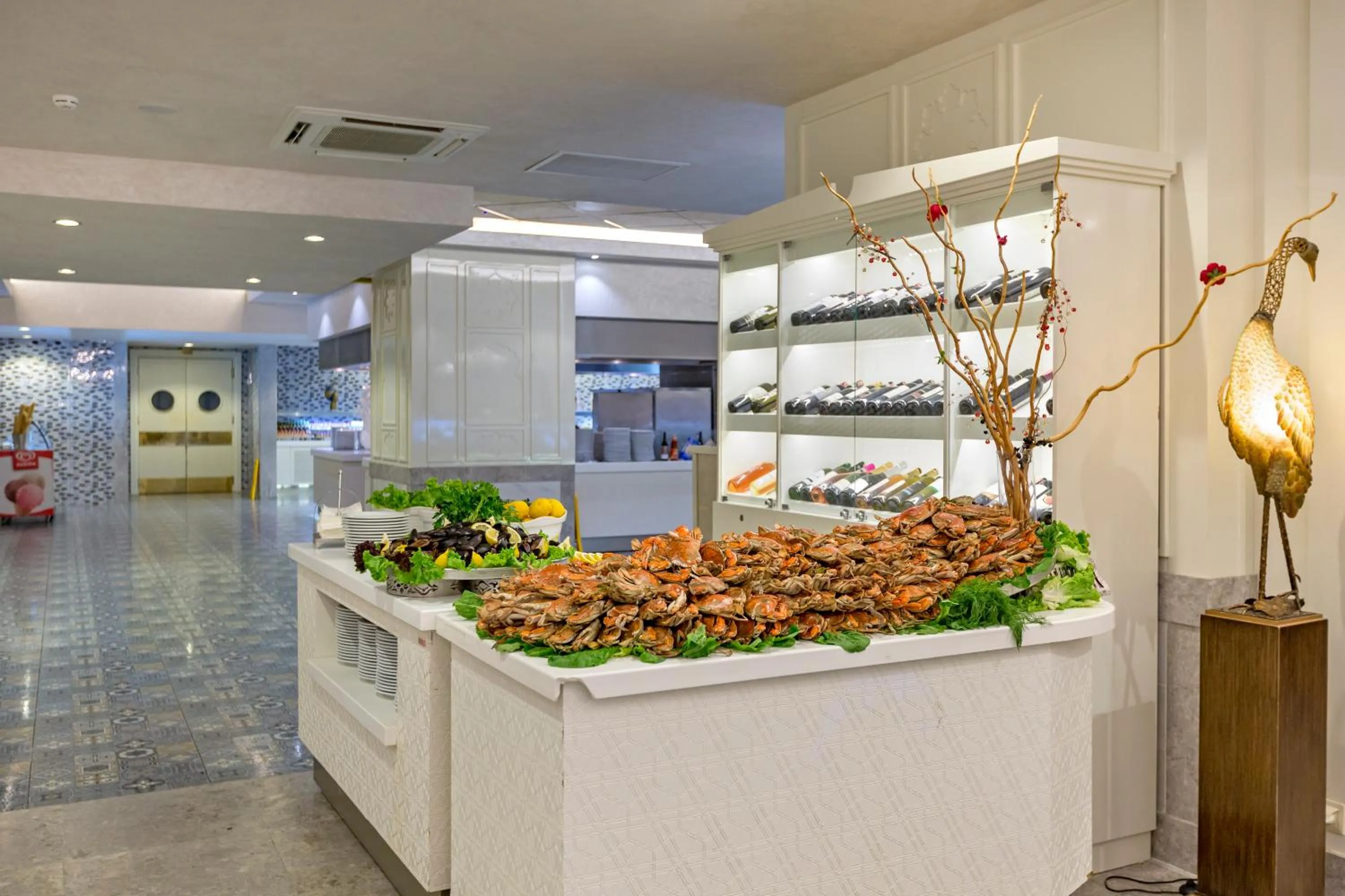 Food in Royal Taj Mahal Hotel