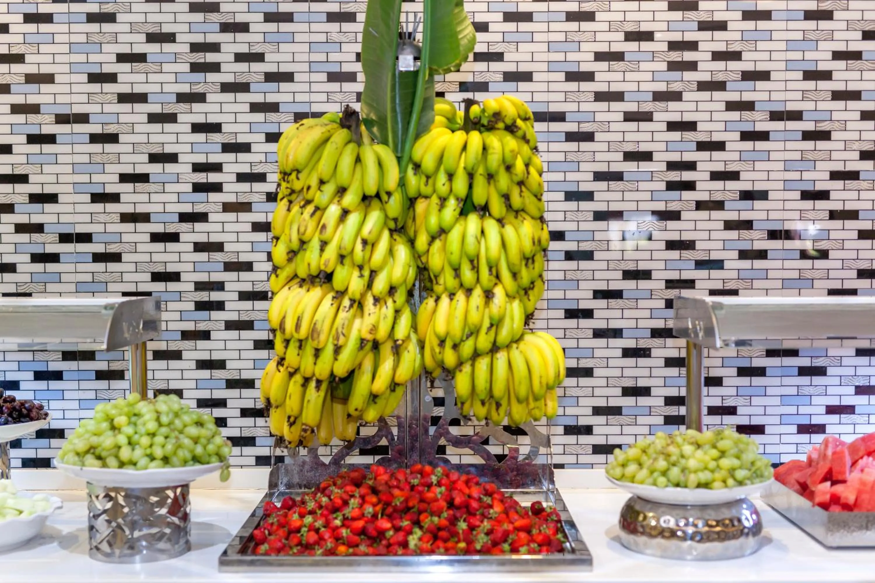 Food in Royal Taj Mahal Hotel