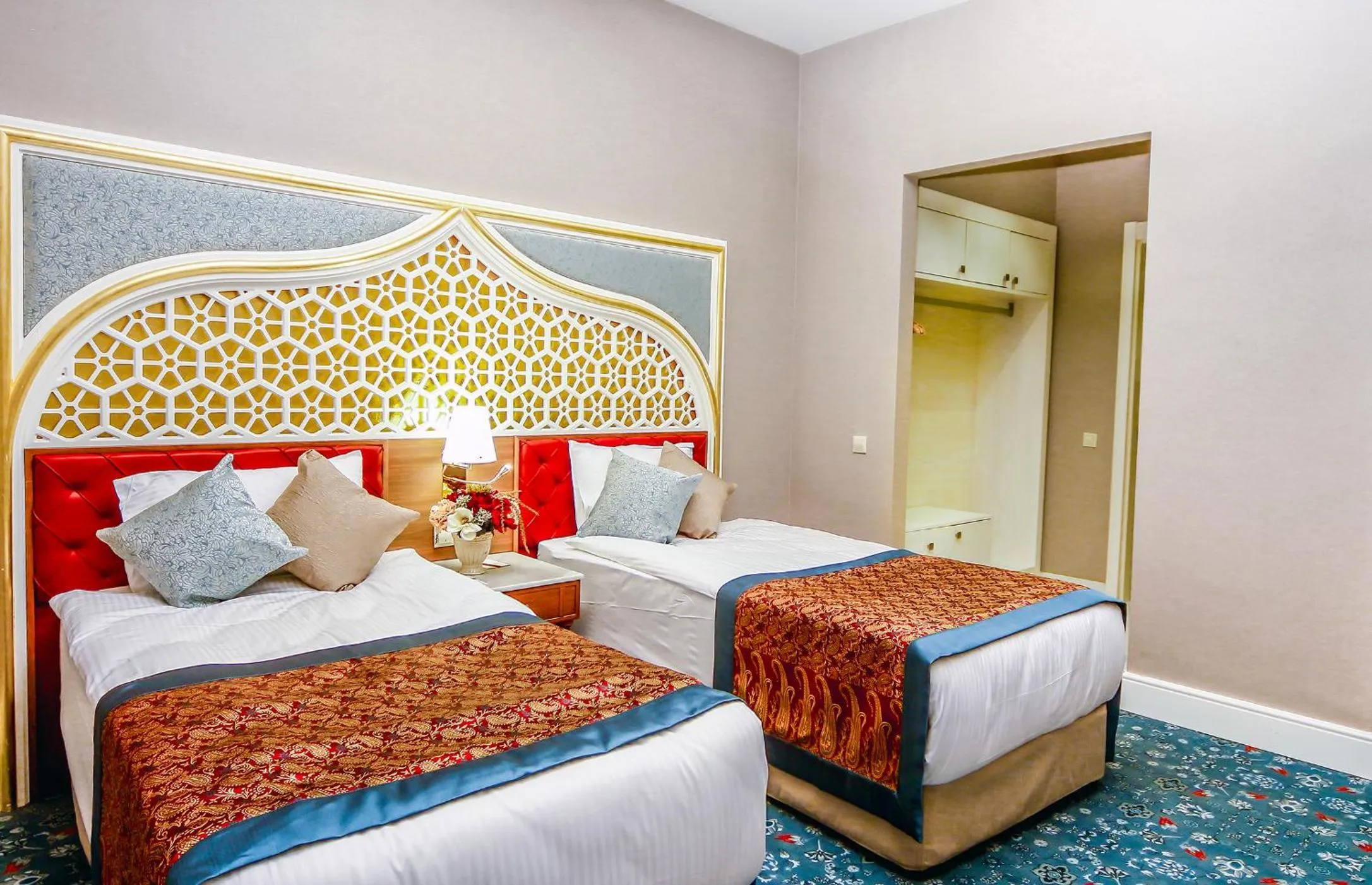 Other, Bed in Royal Taj Mahal Hotel