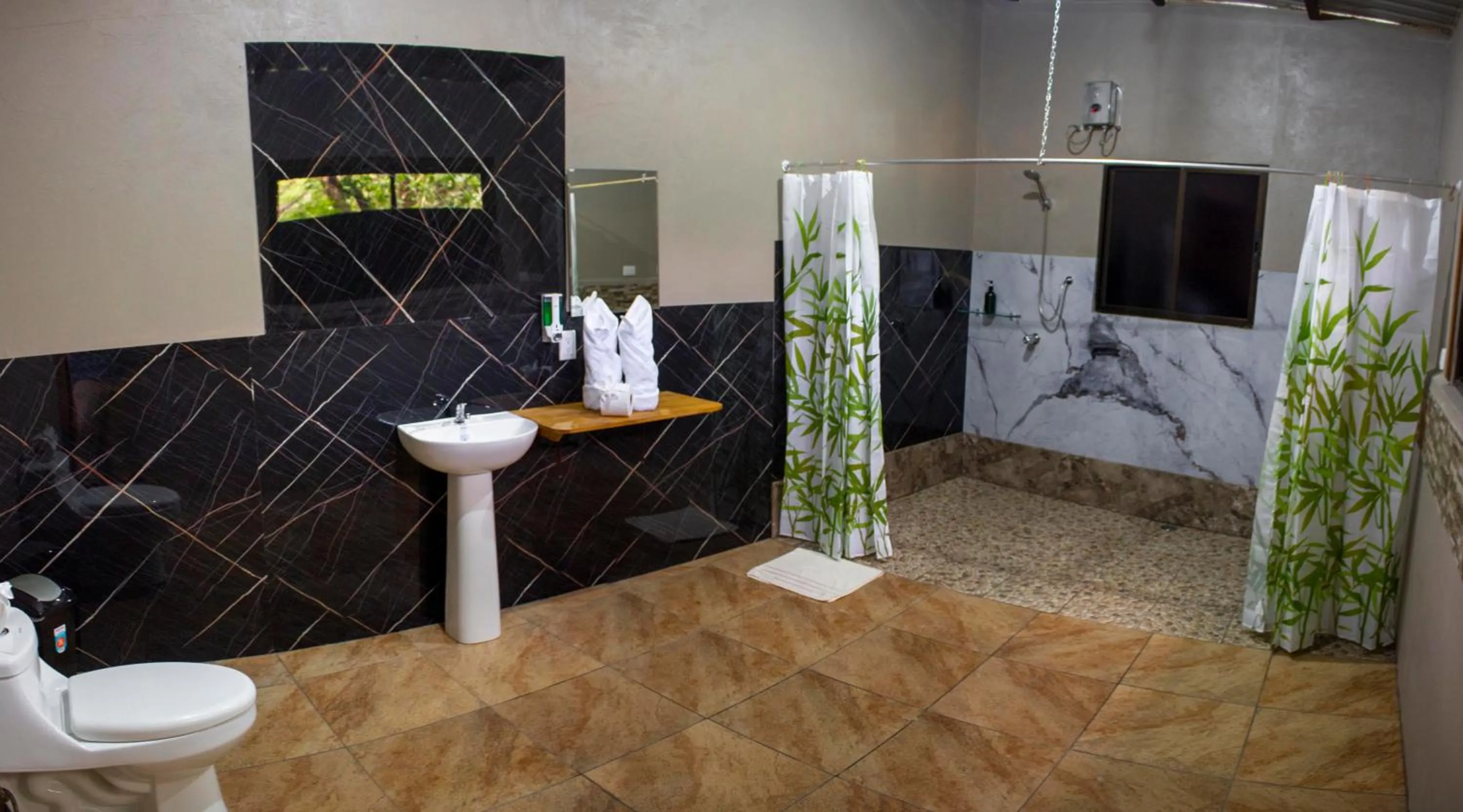 Bathroom in Hotel Almore